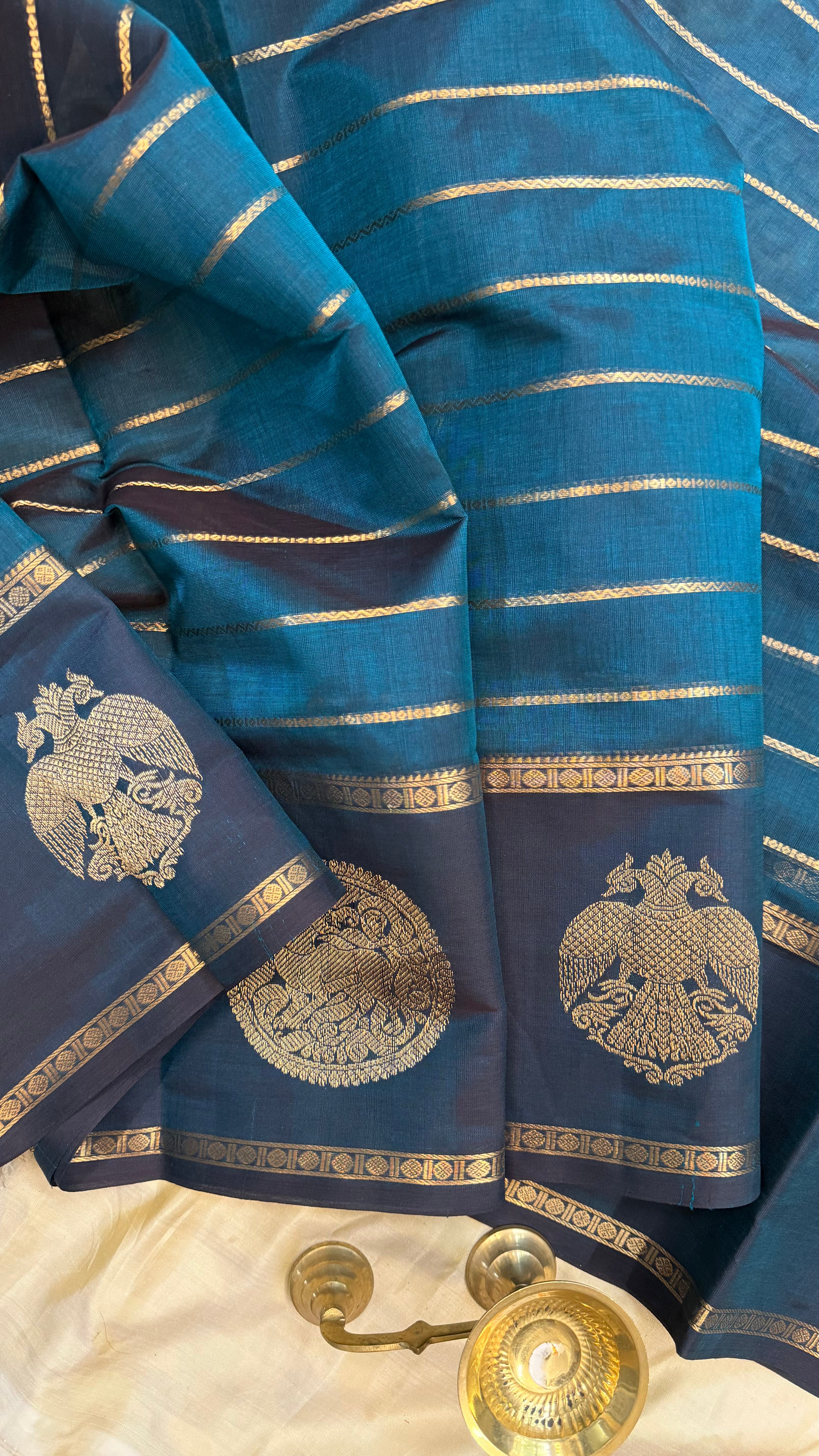 Mayilkazhuthu green veldhari and border butta/ Silk Cotton