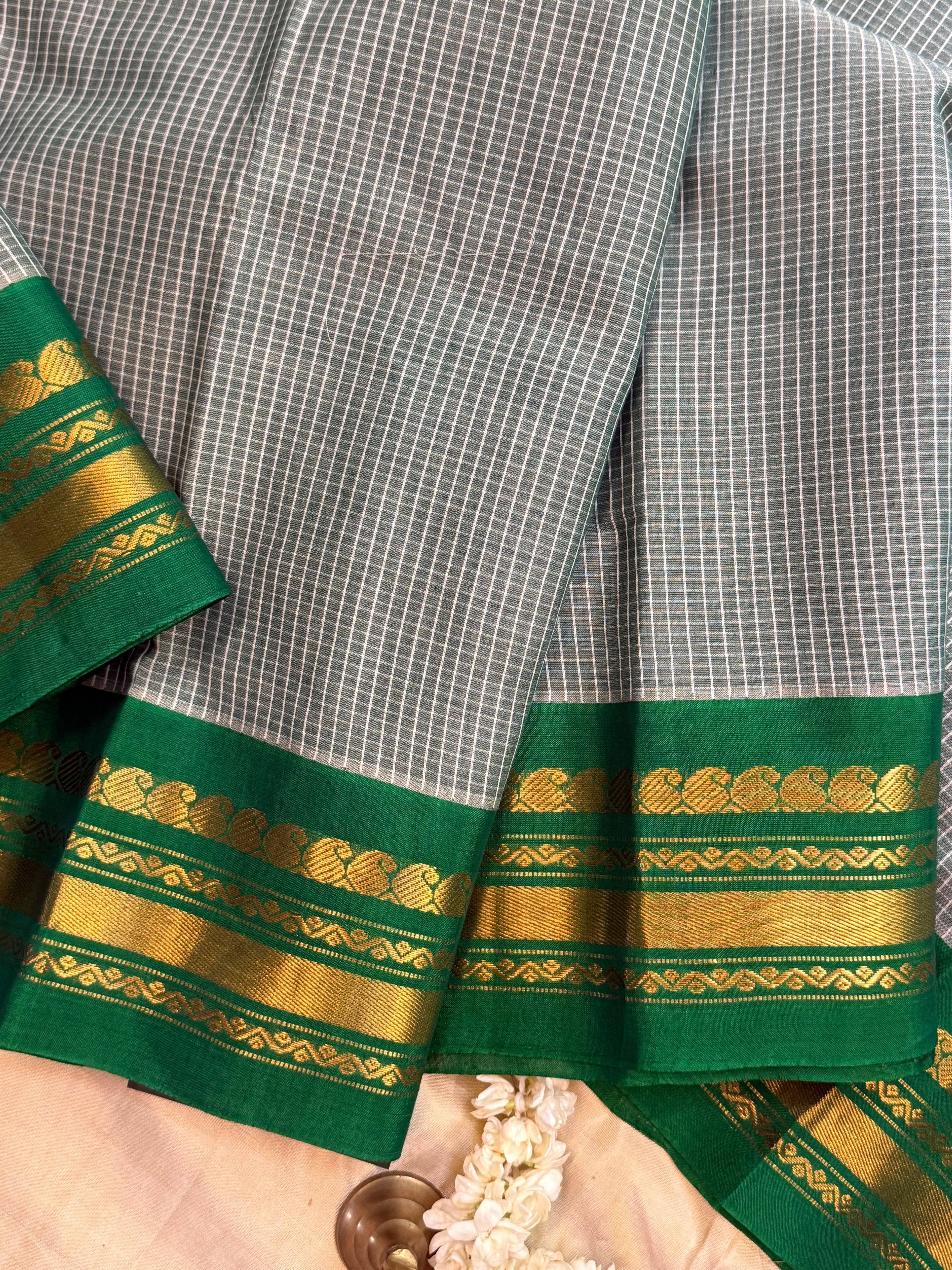 Grey and green korvai / Gadwal cotton (No Blouse )
