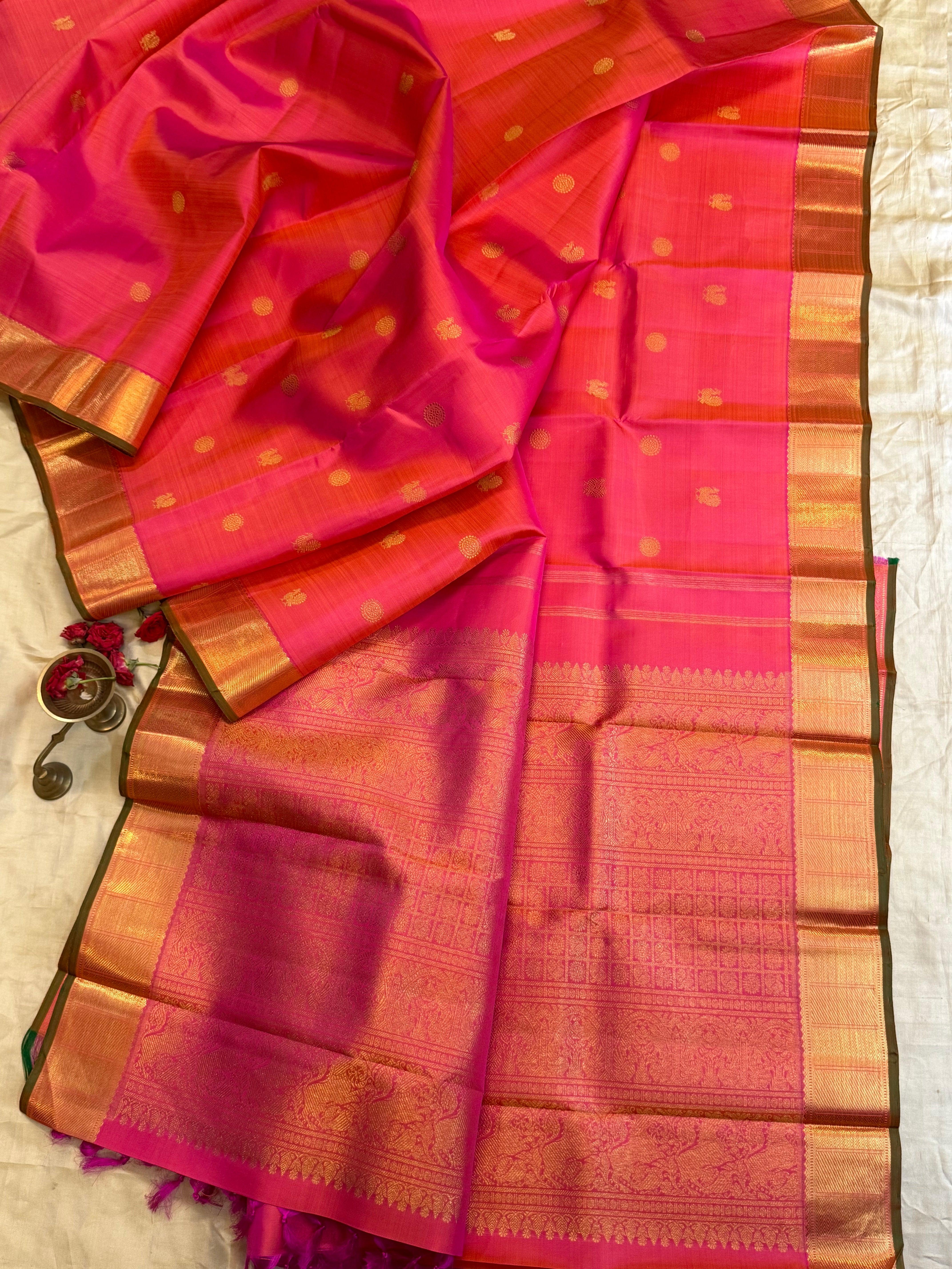 Carrot pink geeti border/ Kanjipuram silk