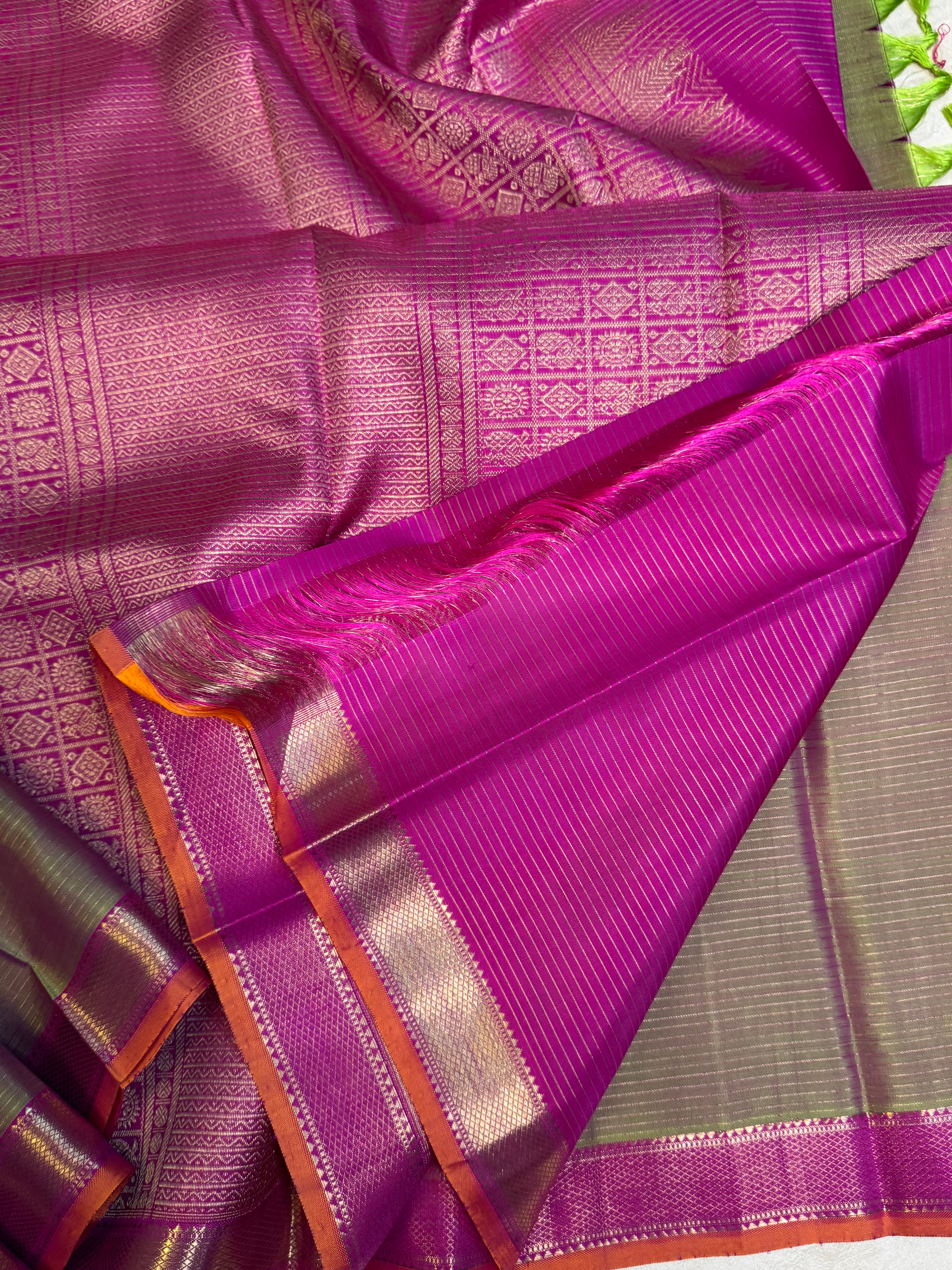 Maanthulir Vairaoosi / Kanjipuram silk