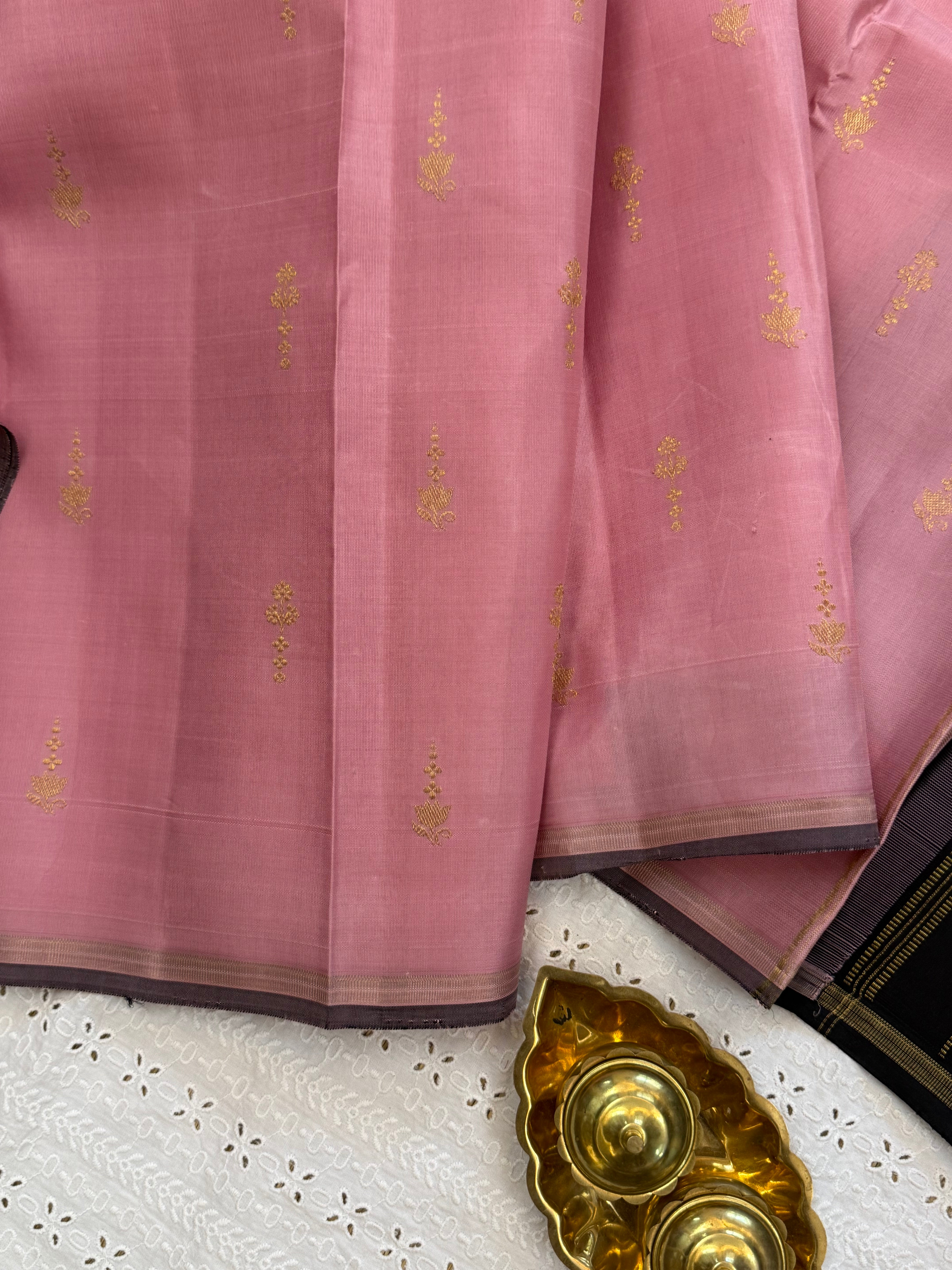 Pink Lotus butta borderless/ Kanjipuram silk CL9770
