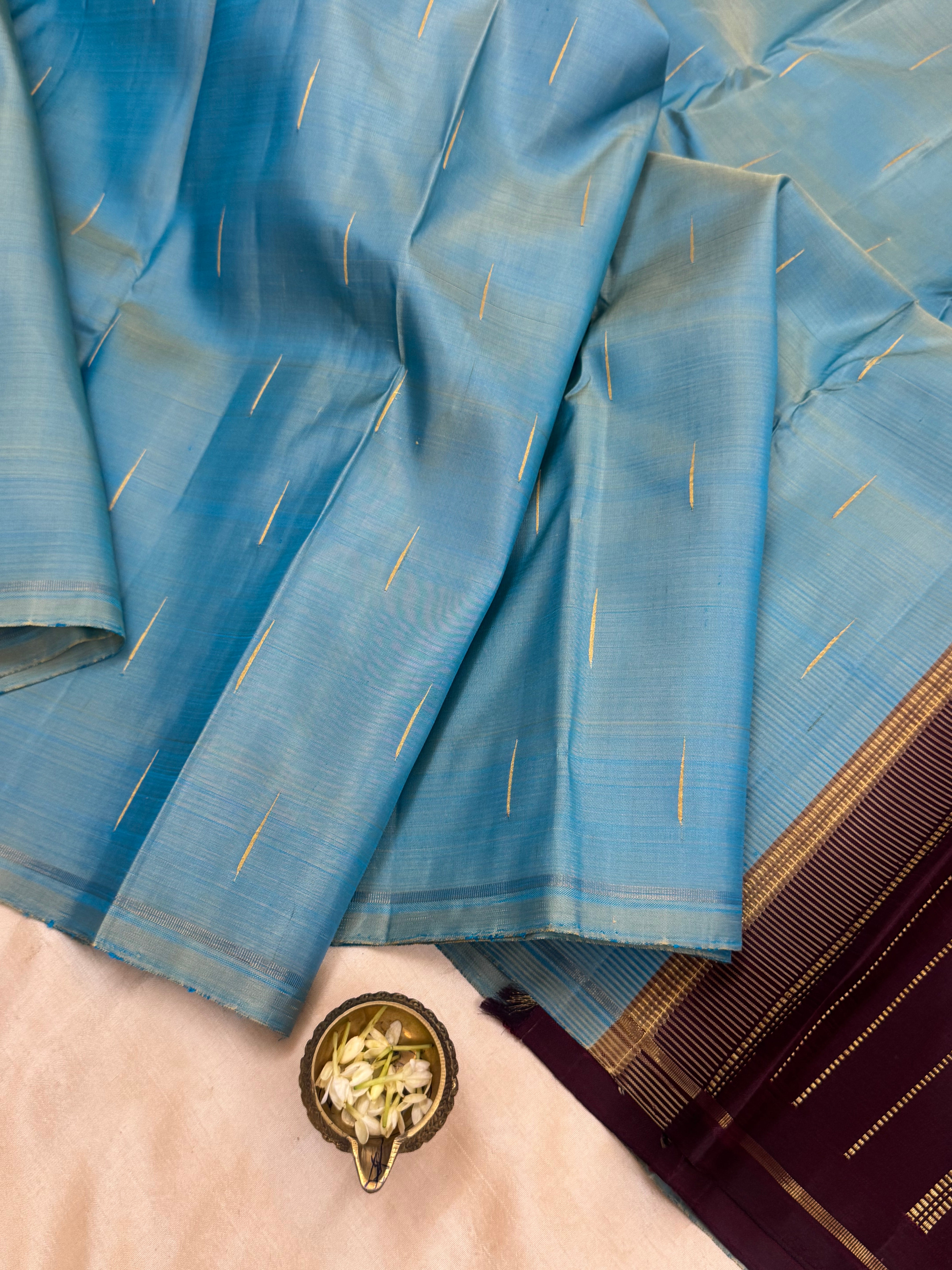 Malli moggu powder blue / Kanjipuram silk CLSA9890