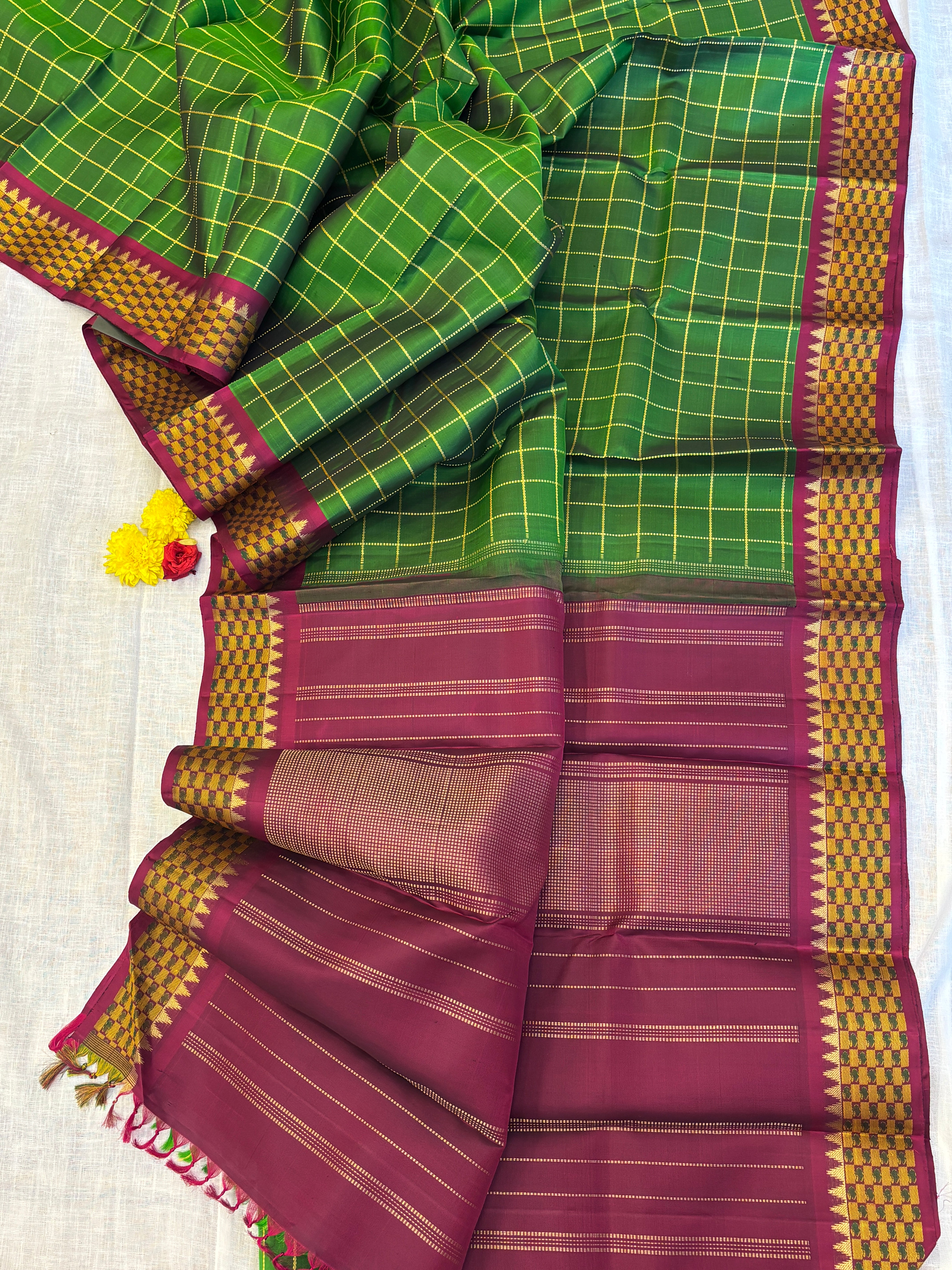 Green checks vintage border / kanjipuram silk