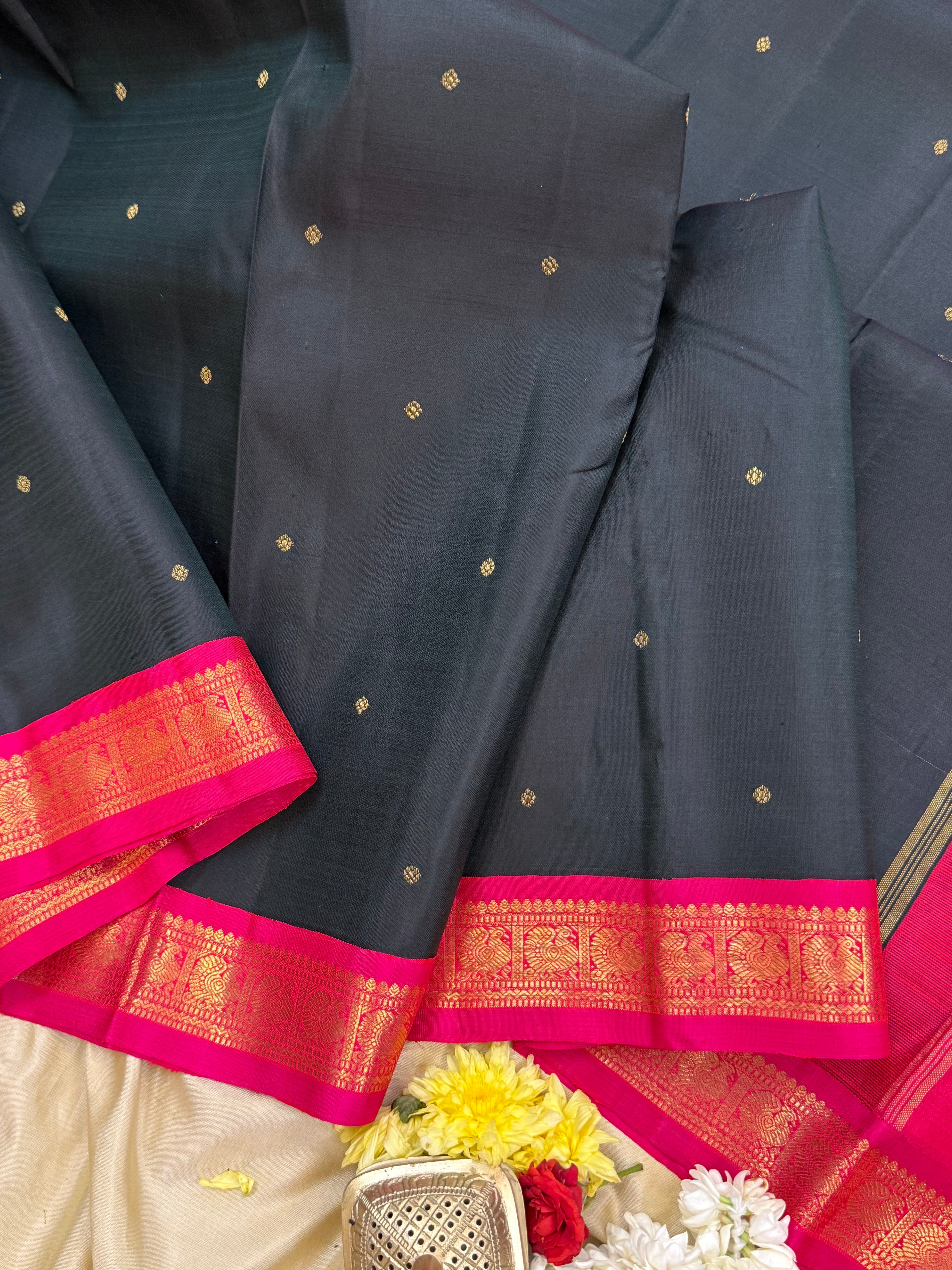BOTTLE GREEN WITH PINK ANNAM PET SMALL KORVAI/ KANJIPURAM SILK CLSA10510