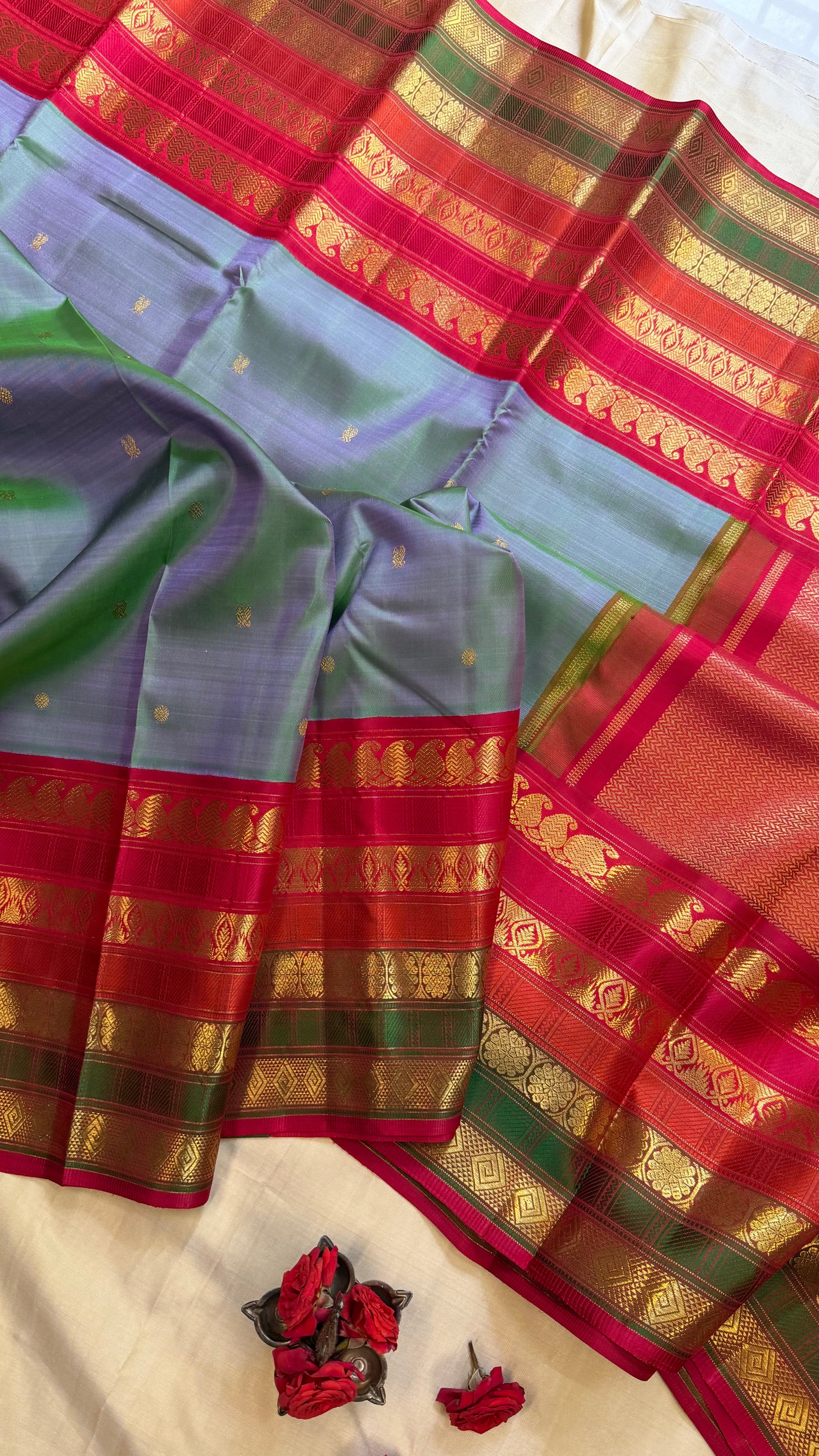 Varisapet mayilkazhuthu Korvai / Kanjipuram silk