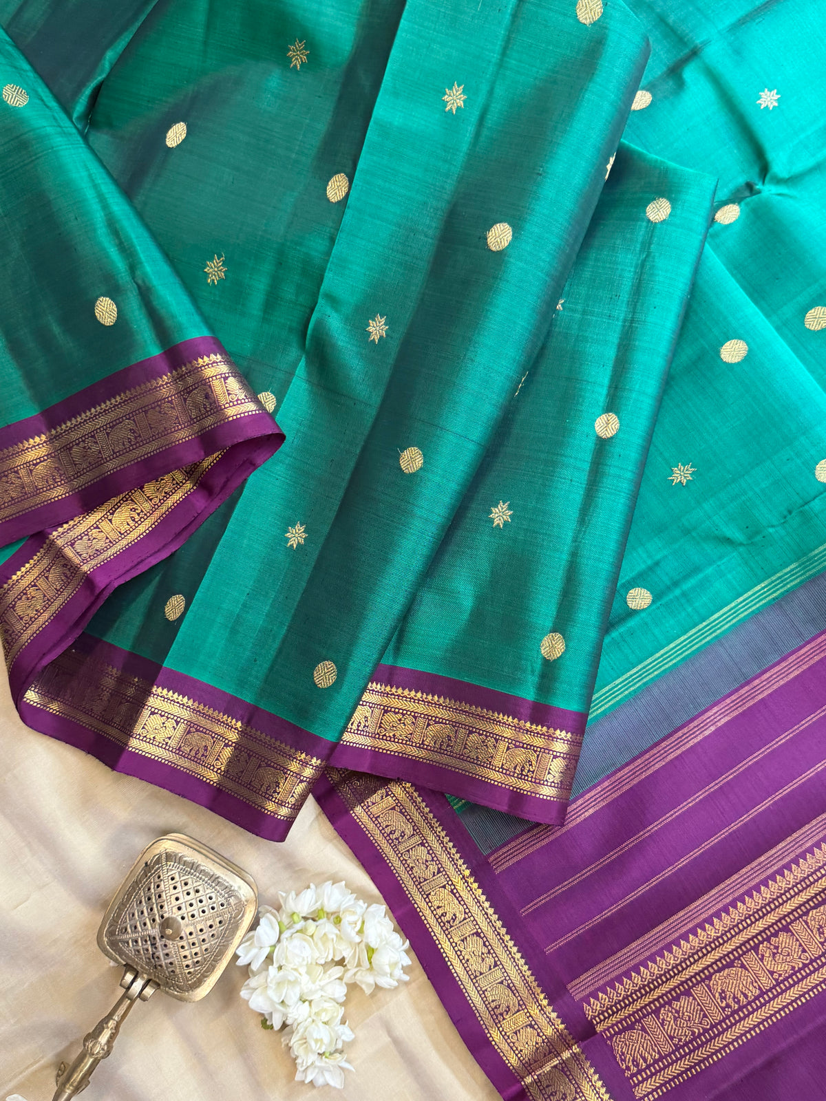 Rama green small border / Kanjipuram silk saree clsa 11410