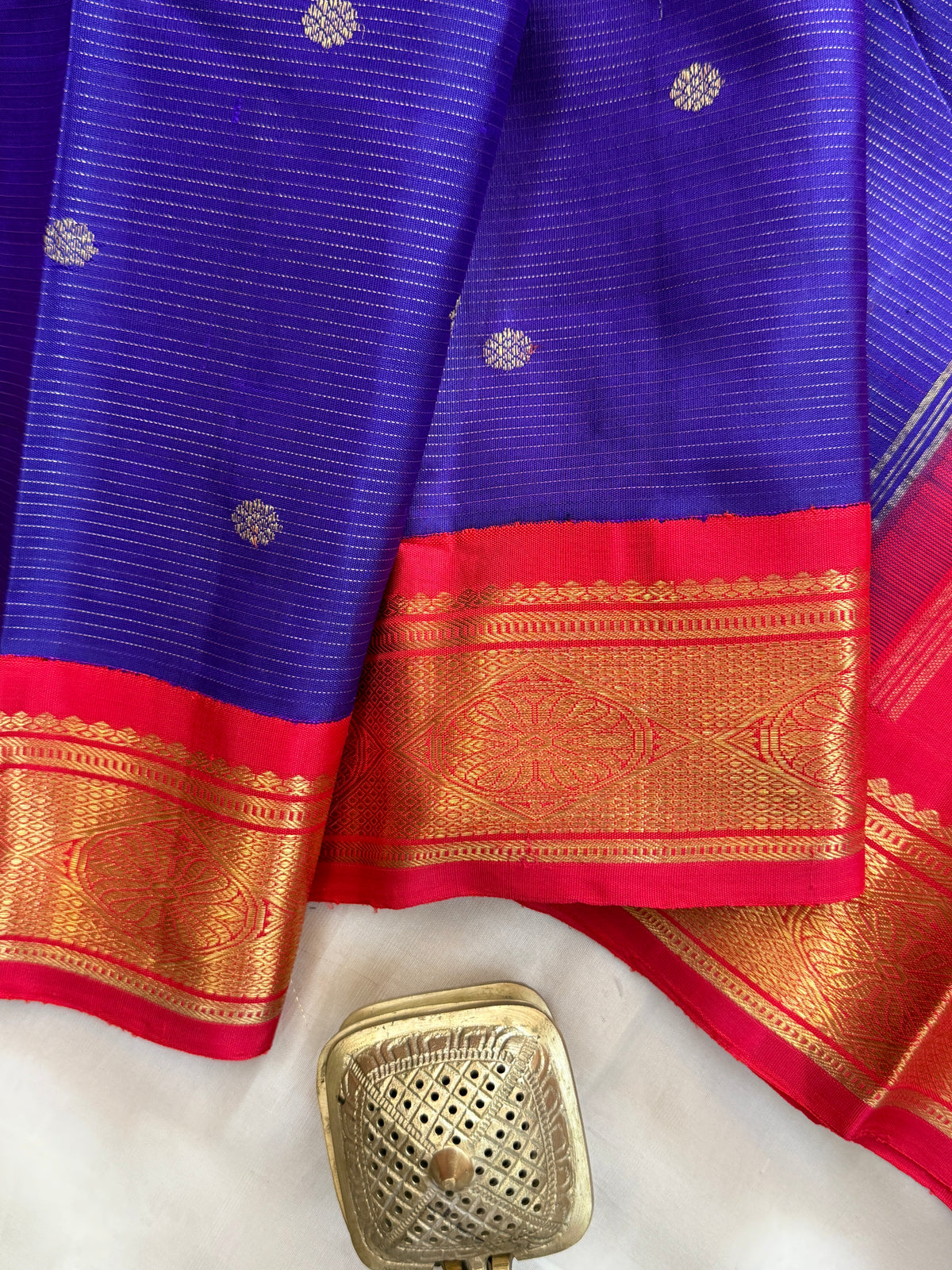 Brinjal blue - Day 3 Navarthri colour pure Zari Kanjipuram silk / blue Vairaoosi Butta clsa 949