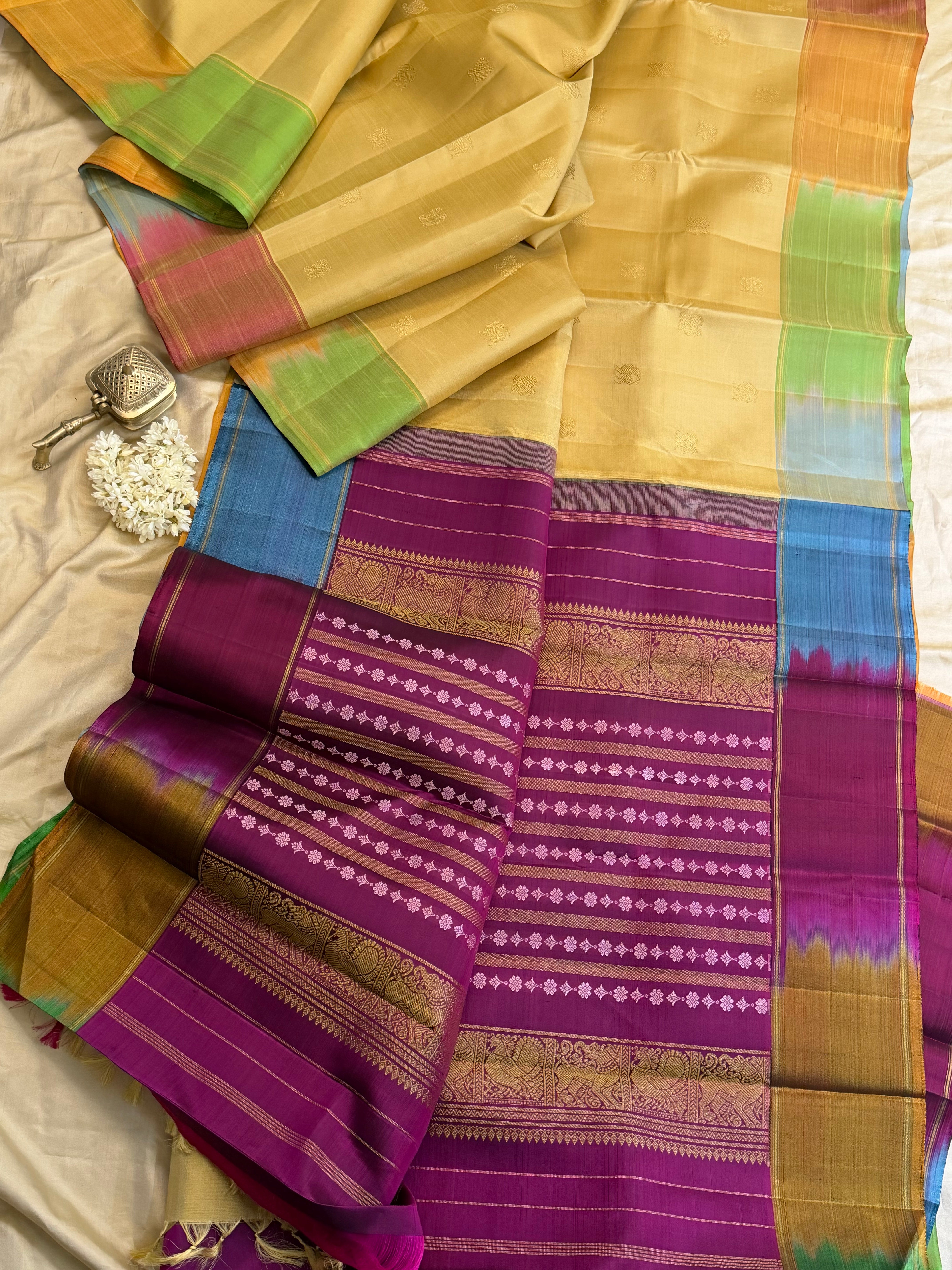 Cream ivory multi colour border pure Kanjipuram silk CL10129