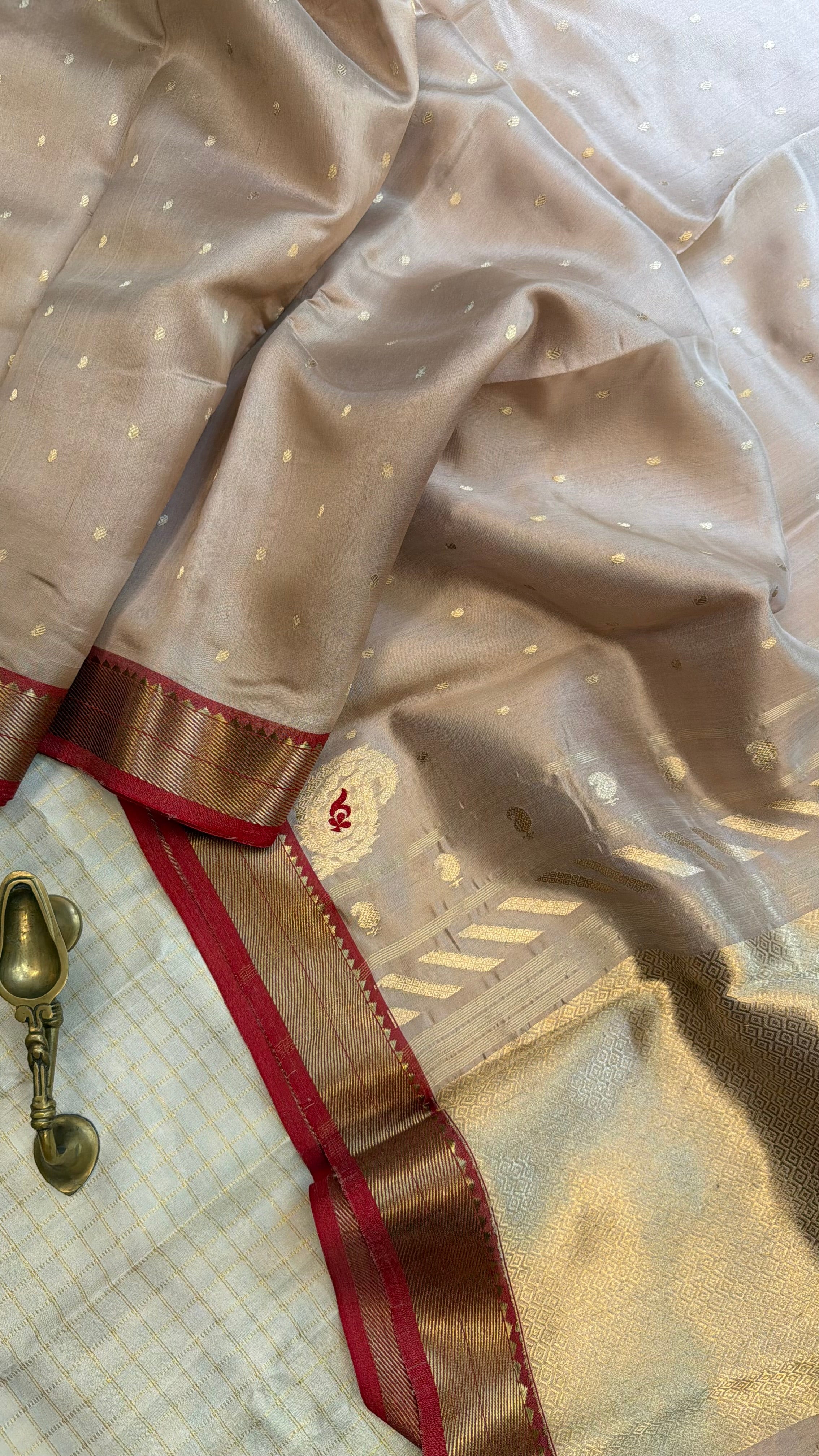 Revival ektara Butta Chanderi silk