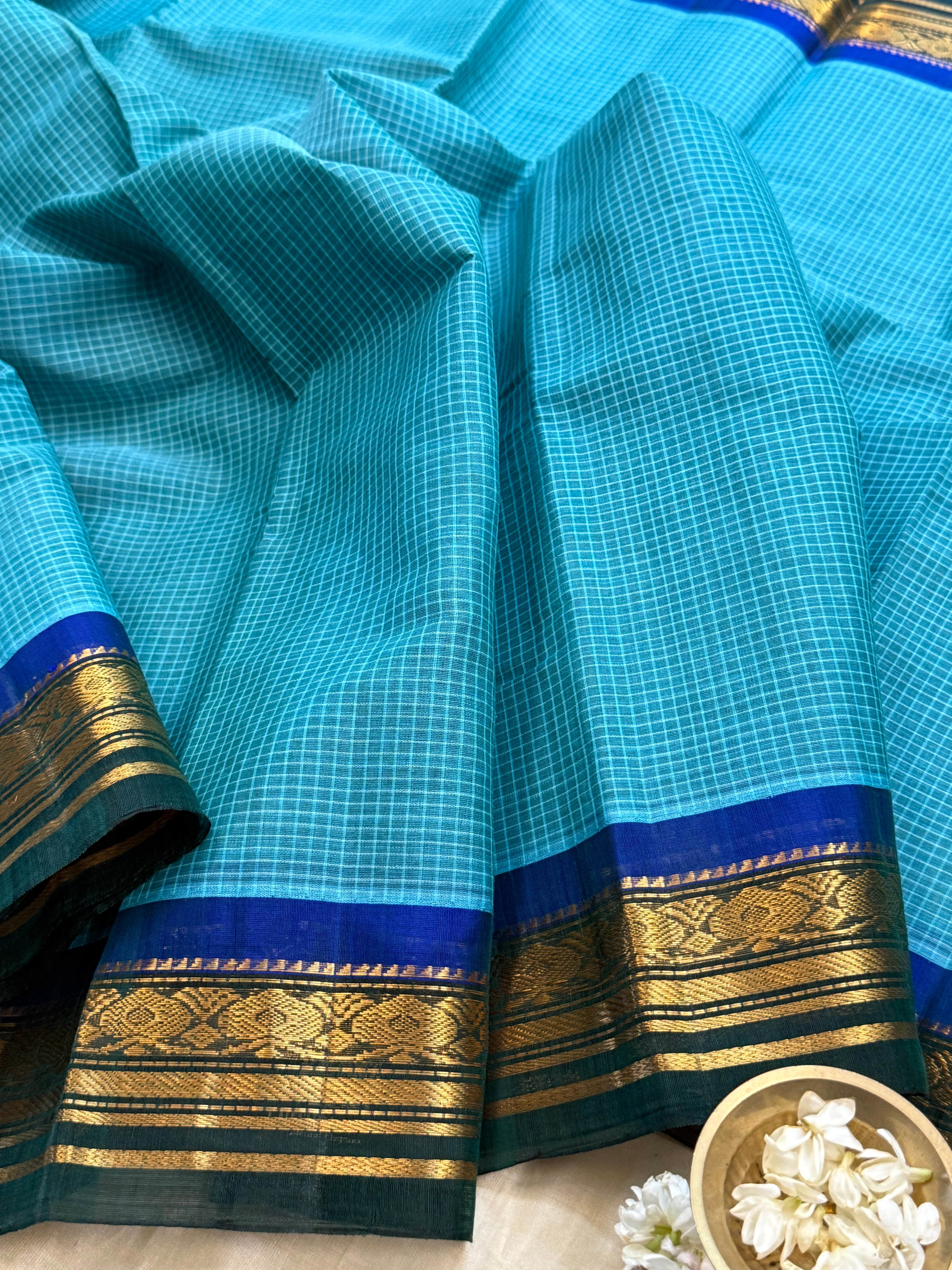 Turquoise blue and green korvai / Gadwal Cotton (No Blouse)
