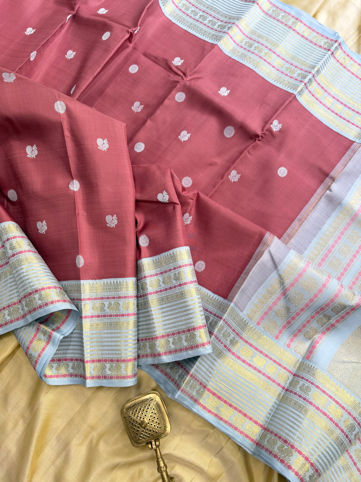 Mauve with blue Kai Korvai / Arani silk