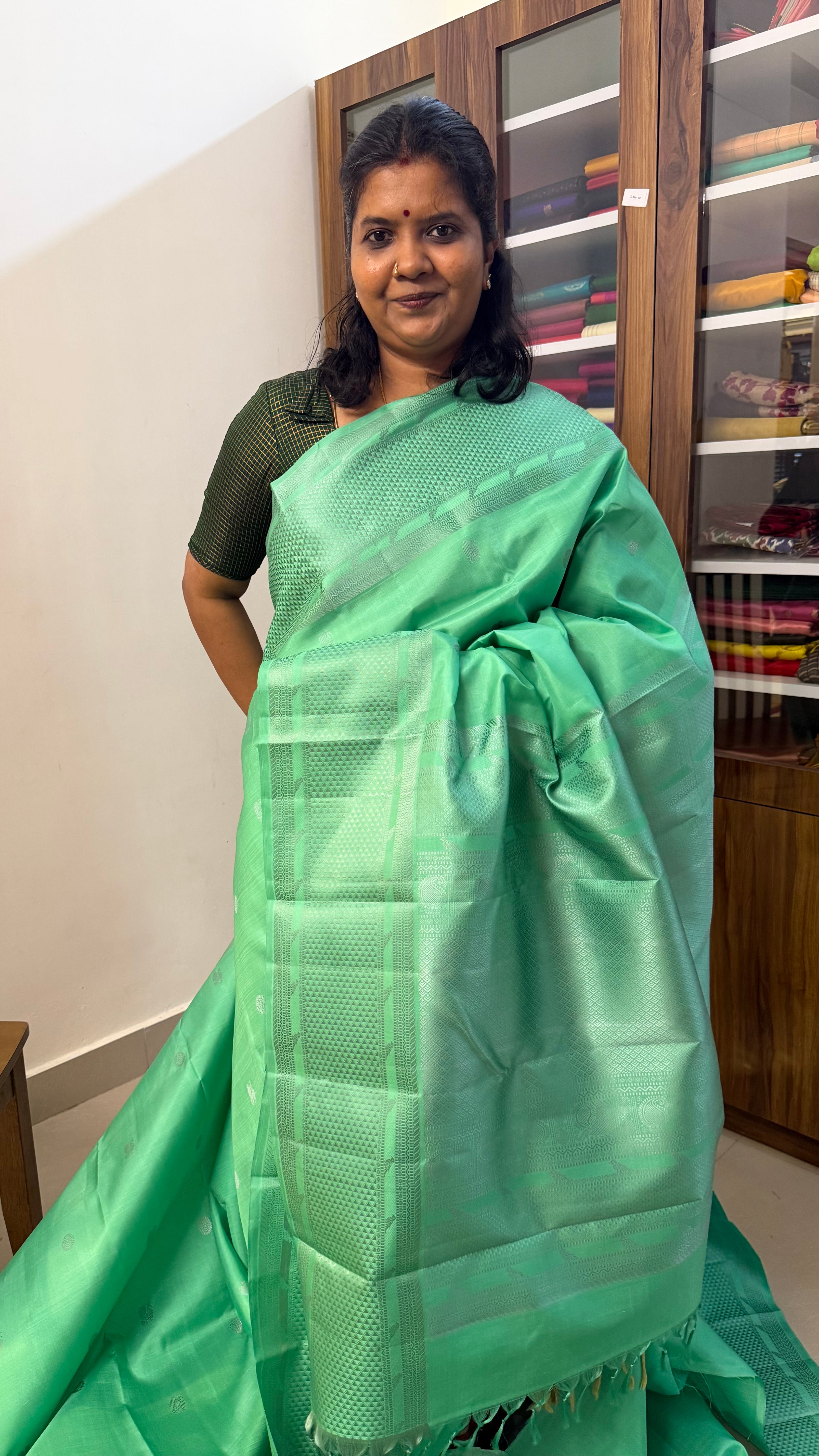 Apple green Kili thread work Kanjipuram silk