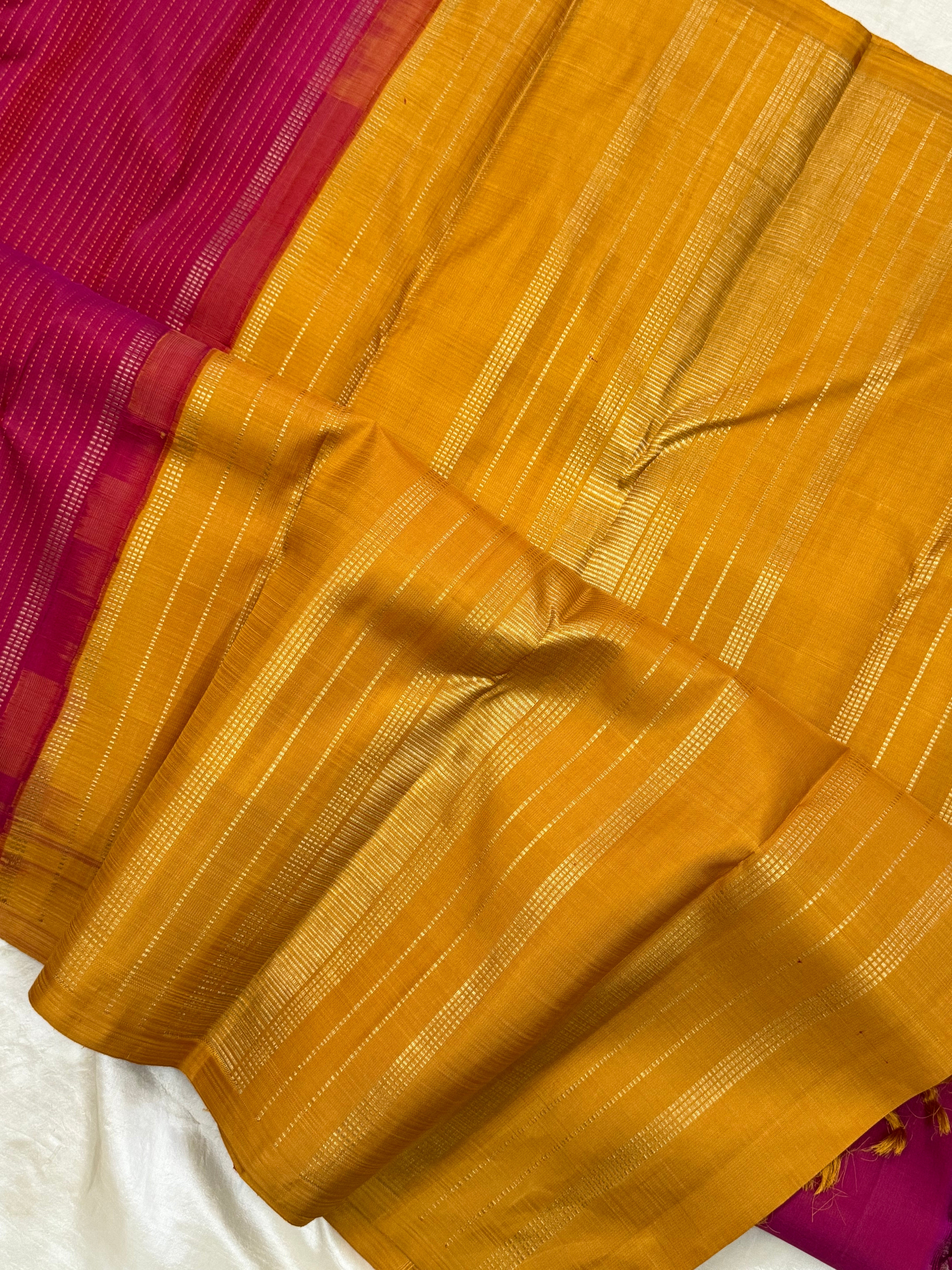 Pink thread ossi stripes borderless / Kanjipuram silk