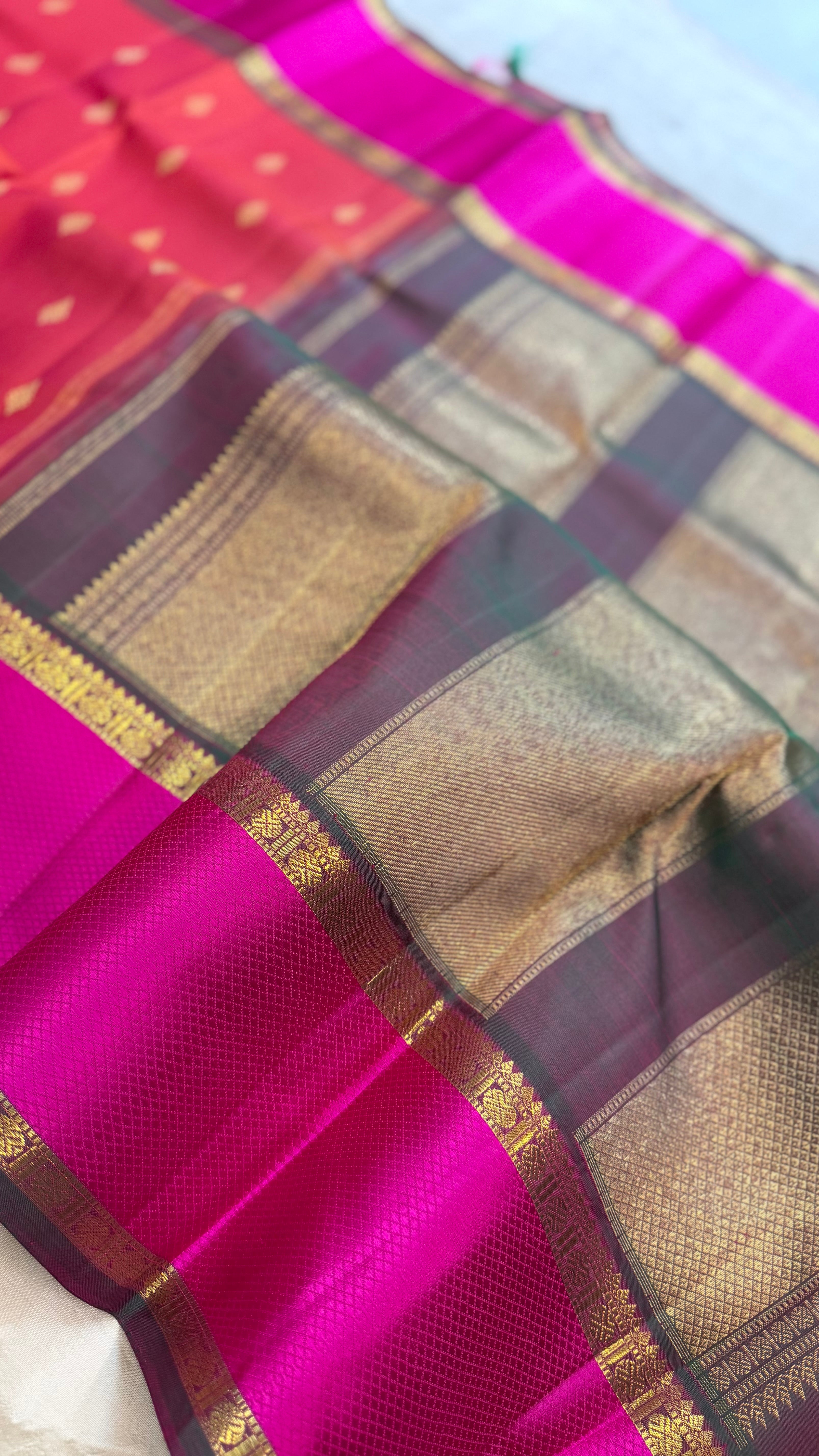 Rust color Thilagam Butta / Kanjipuram silk