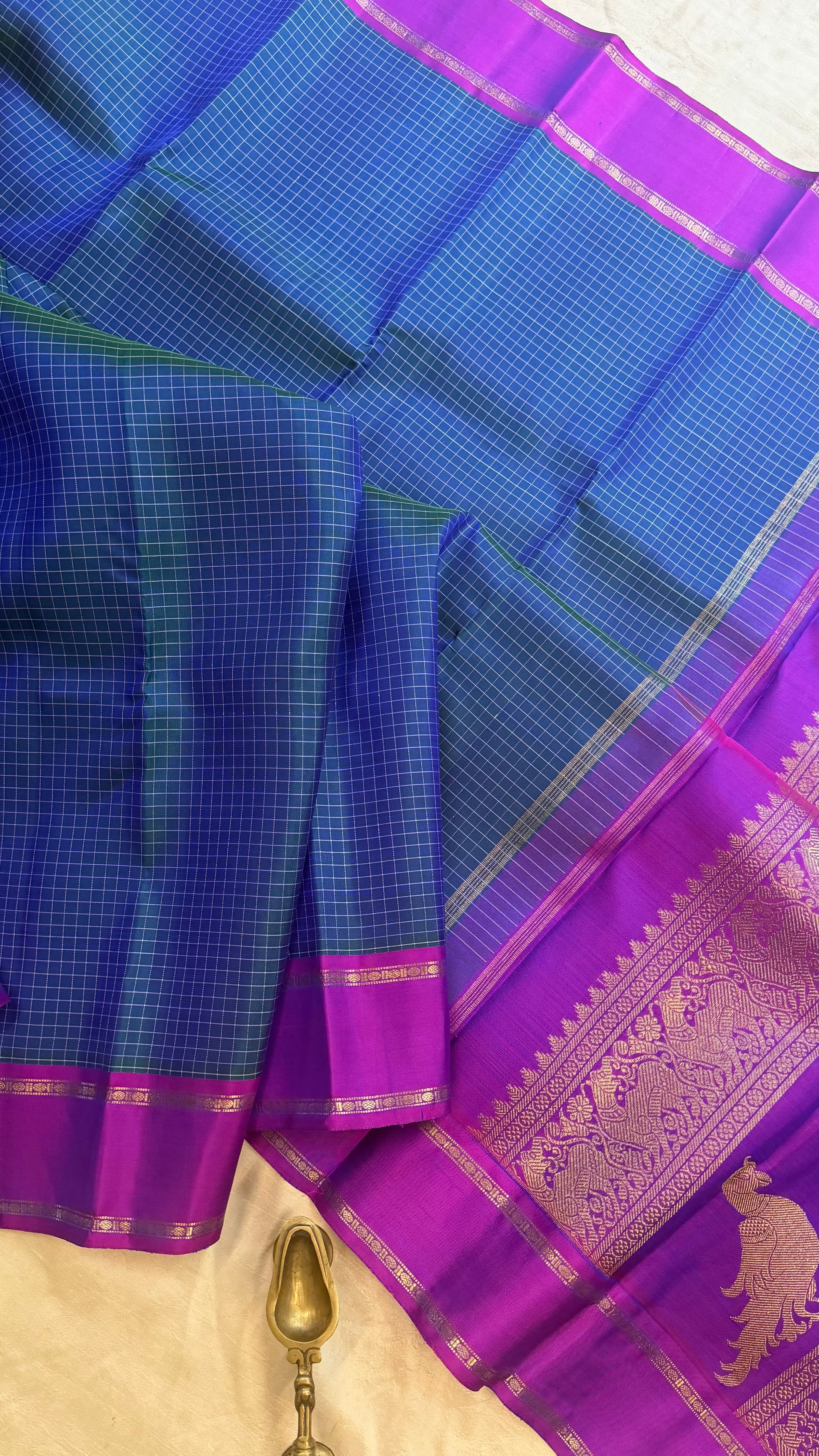 Mayilkazhuthu retta pet / Kanjipuram silk