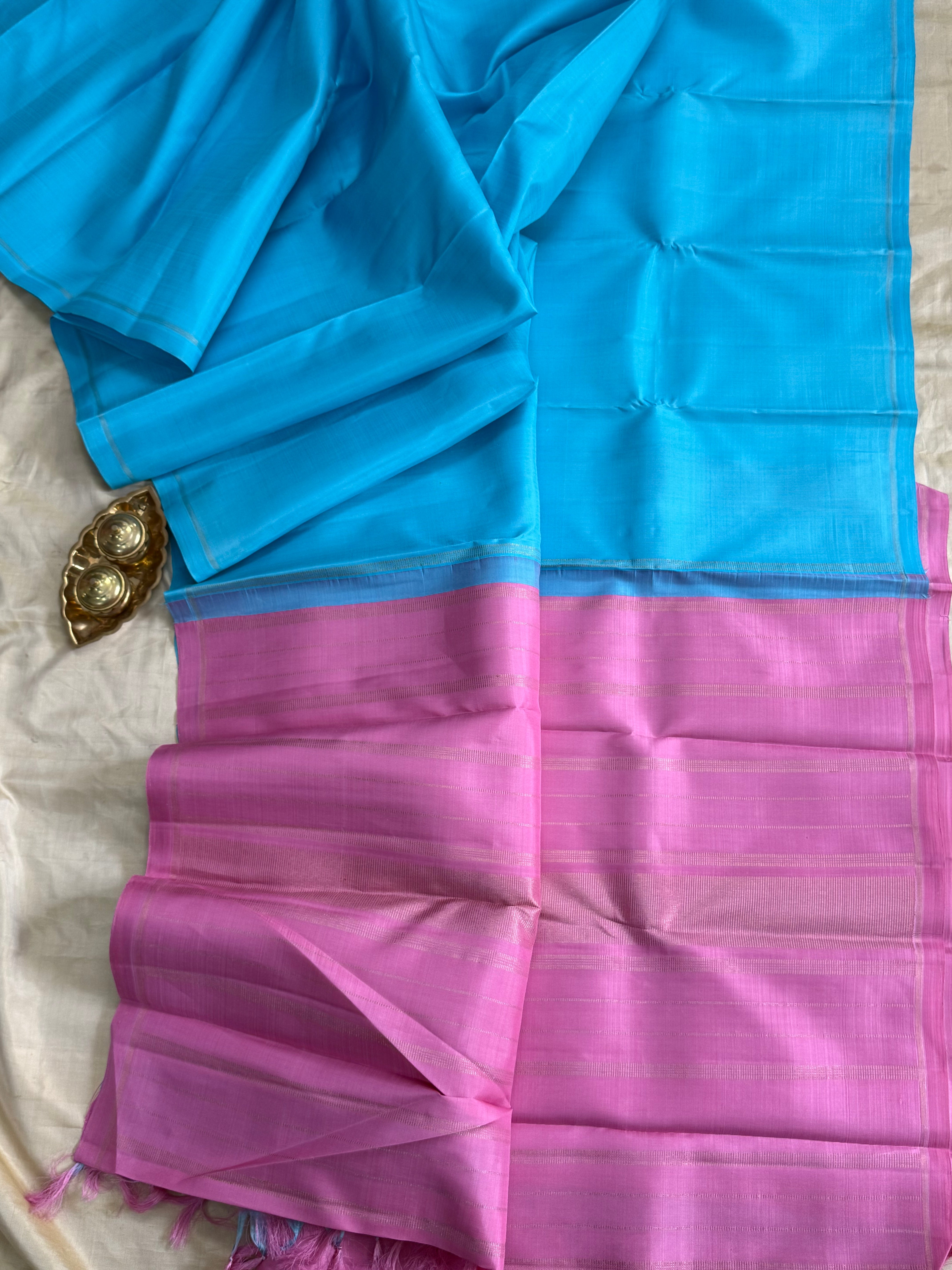 LITE ANANDHA BLUE AND BODY THREAD LINE BORDER LESS/KANJIPURAM SILK SAREE CLSA 9963