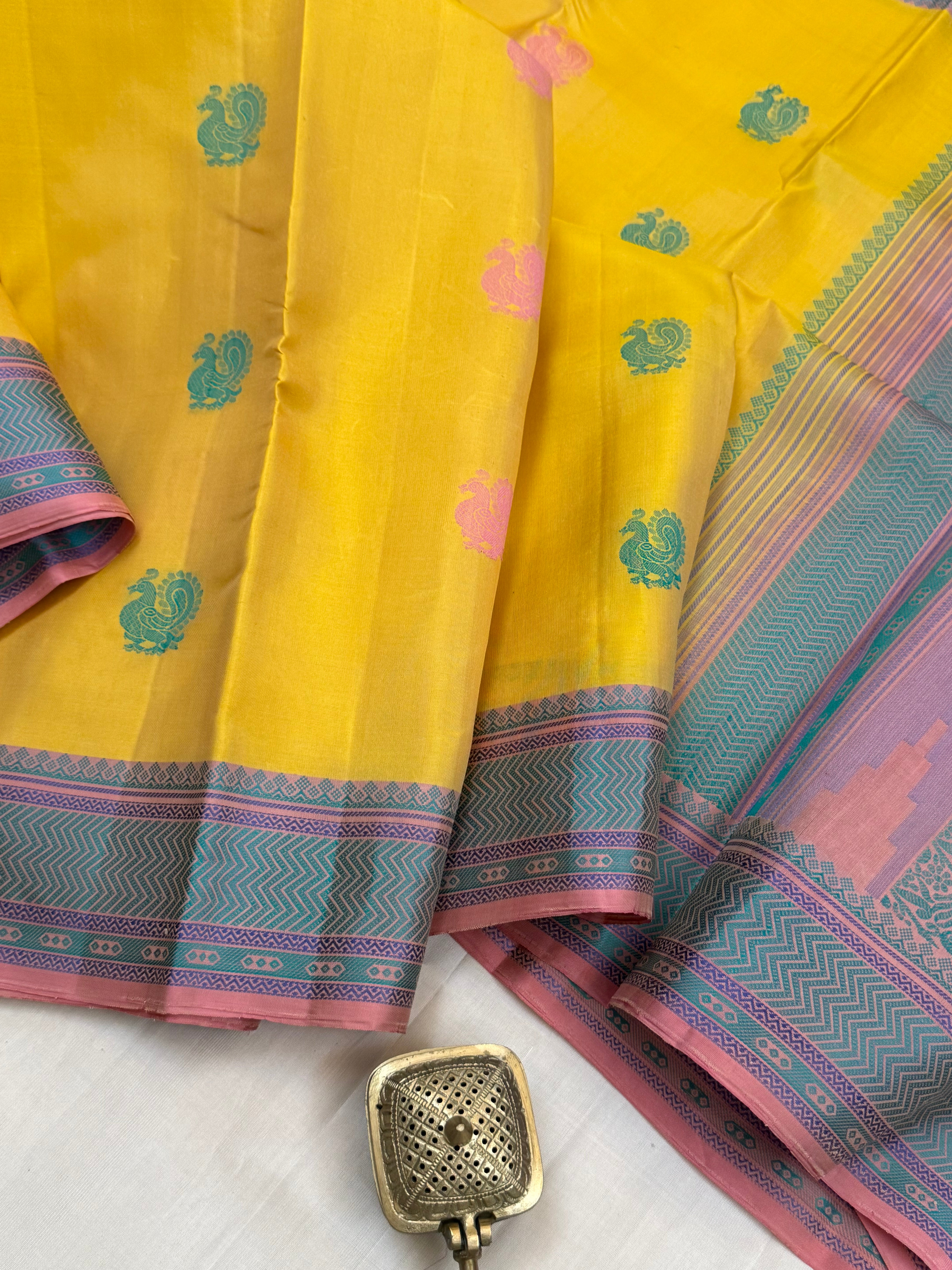 Yellow thread butta / Varnangal Thread work / CLSA11279