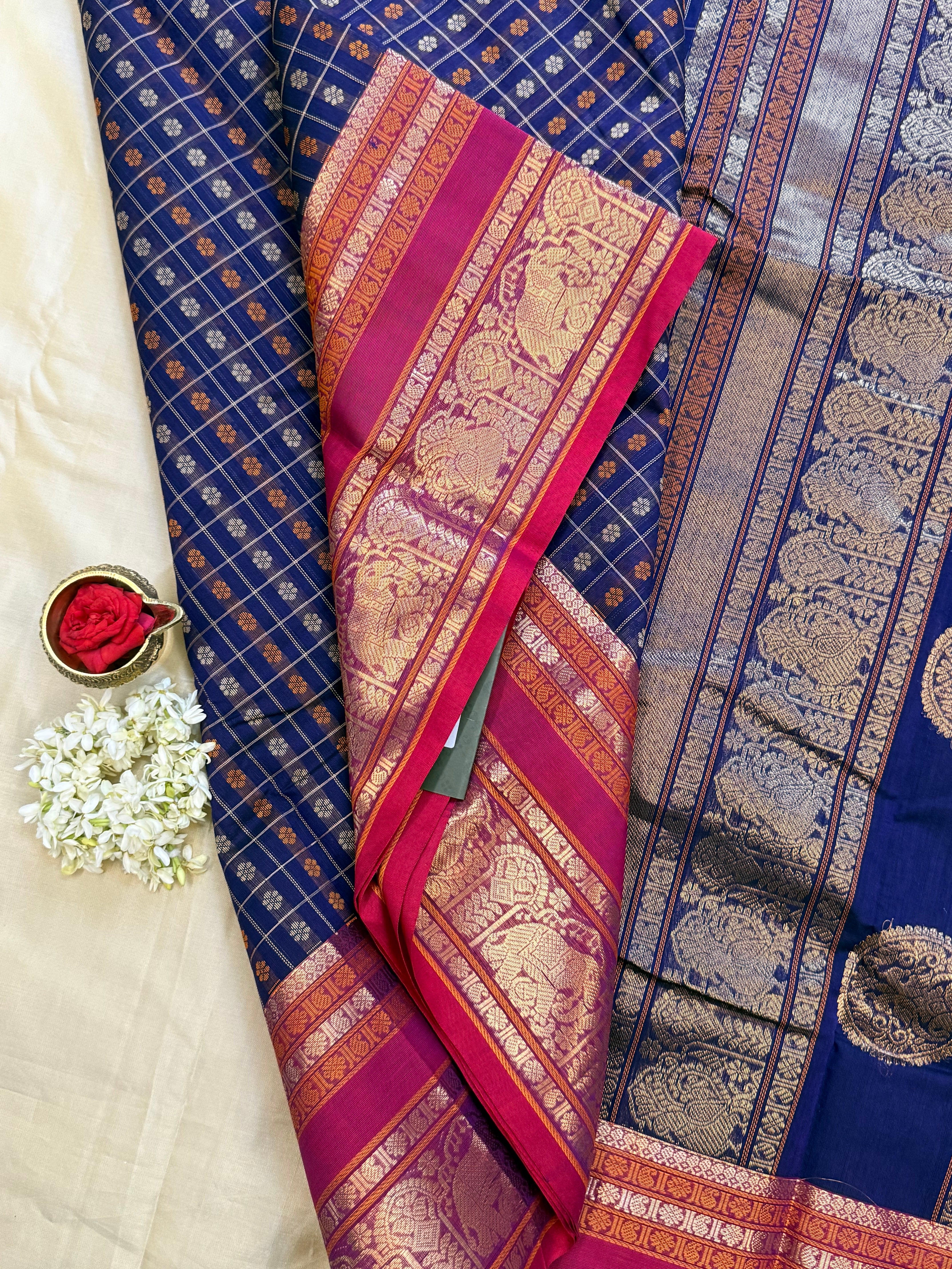 Blue lakshambutta/ Kanchi Cotton