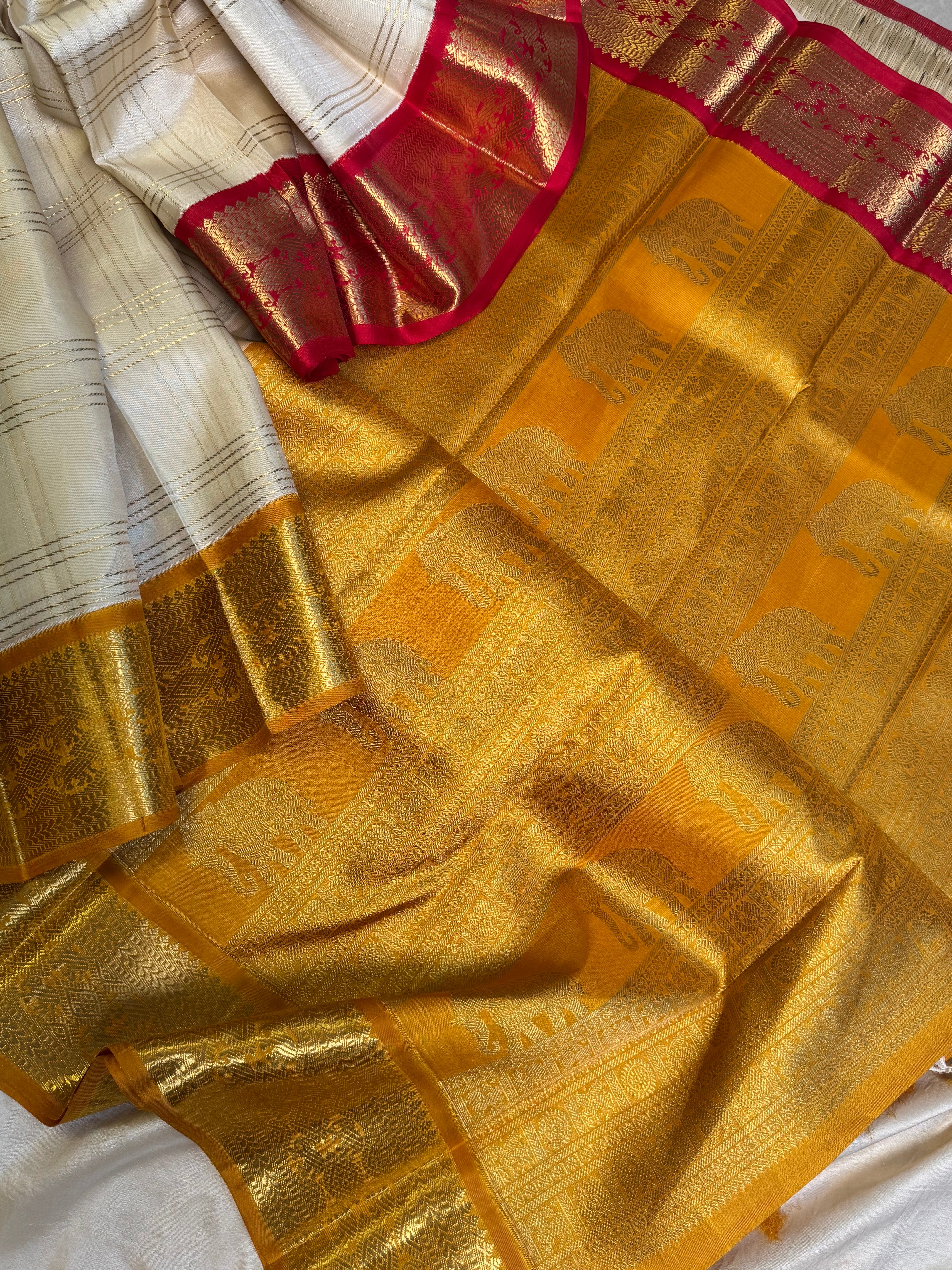 Off white Zari Kattam Ganga Jamuna / Kanjipuram silk