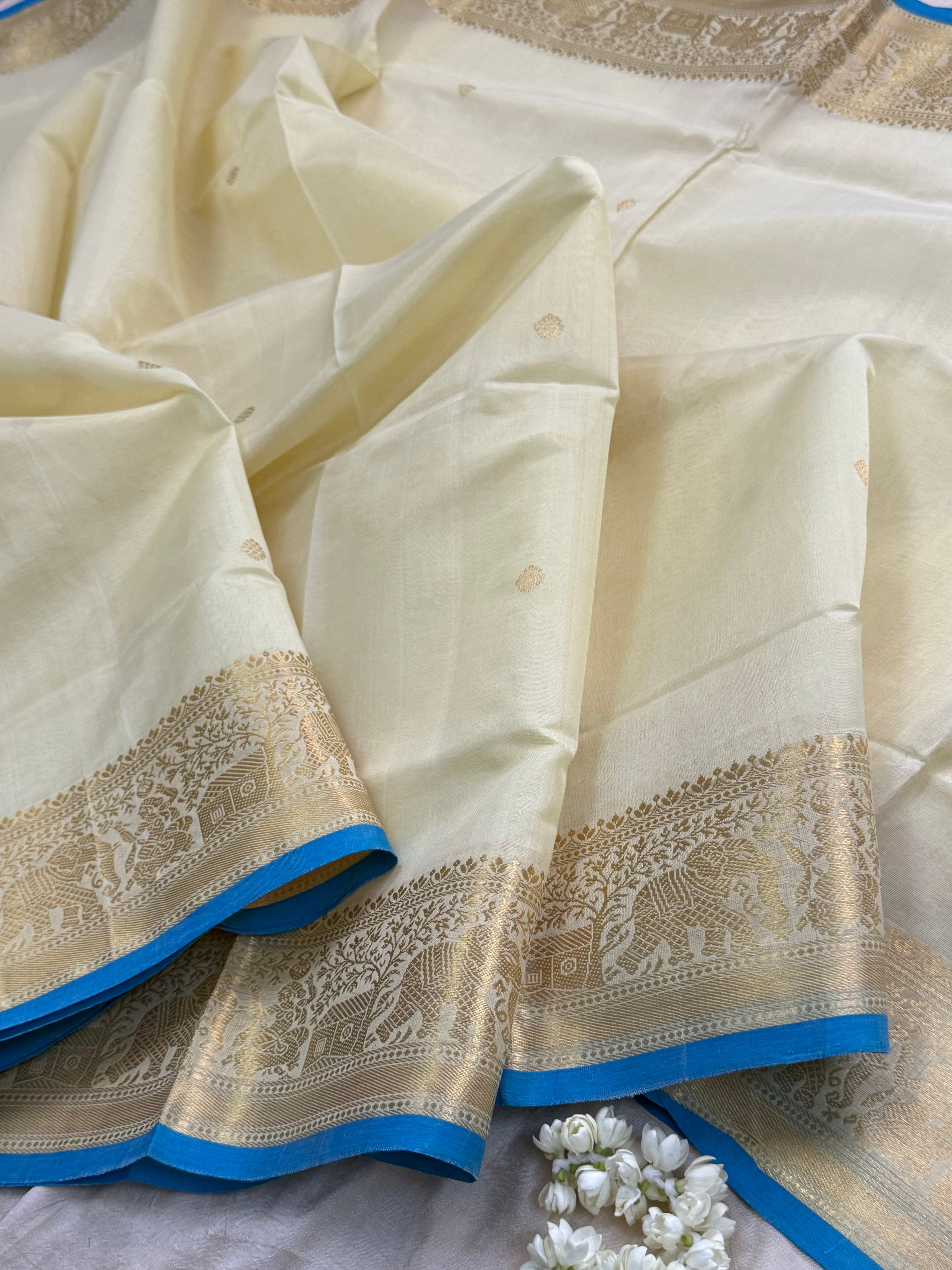 Offwhite getti border/ Silk cotton