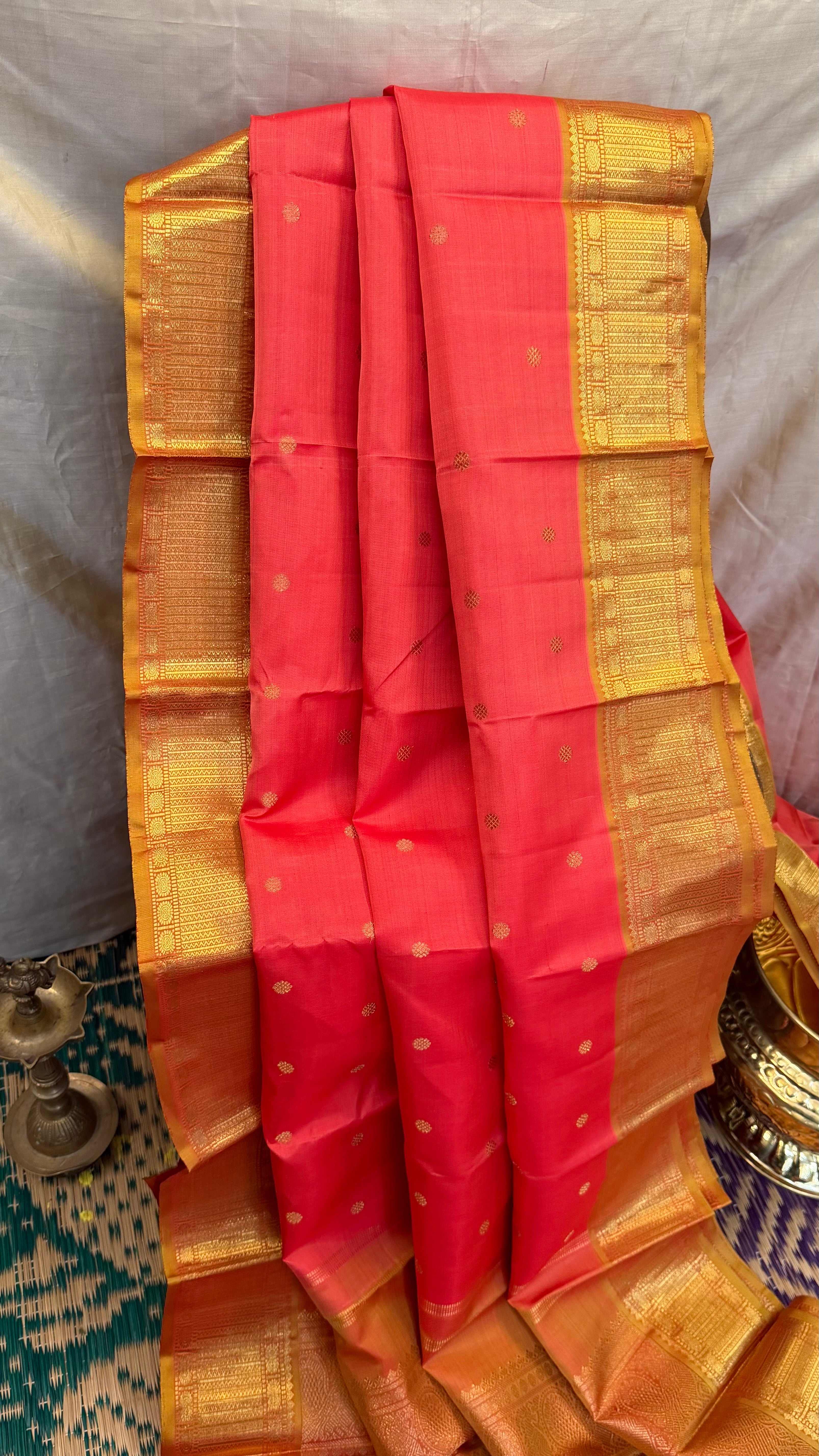 Swapnam : light kanagambaram bentex/ Kanjipuram silk