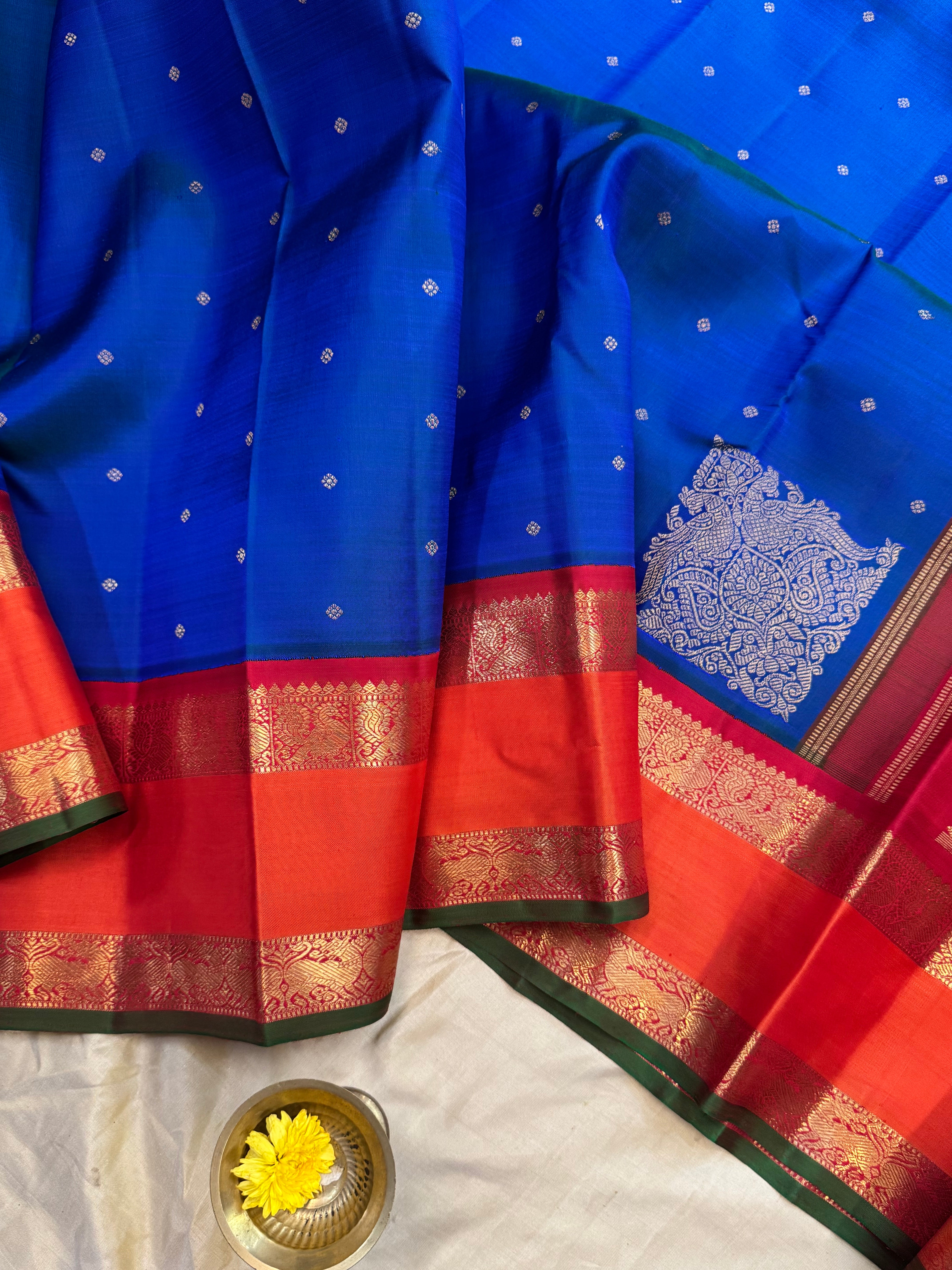 Konia motif korvai mayilkazhuthu kanjipuram silk.