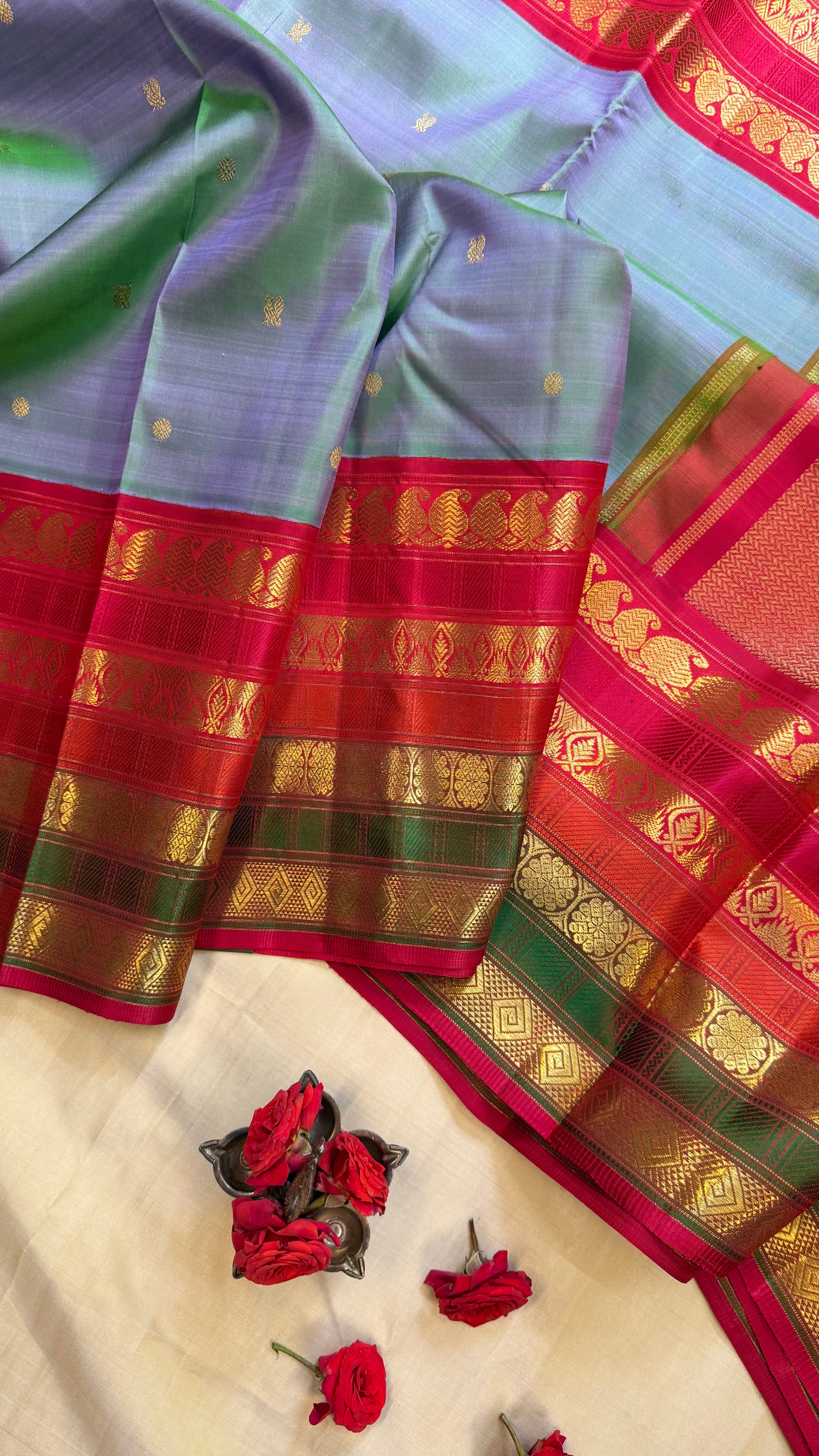 Varisapet mayilkazhuthu Korvai / Kanjipuram silk