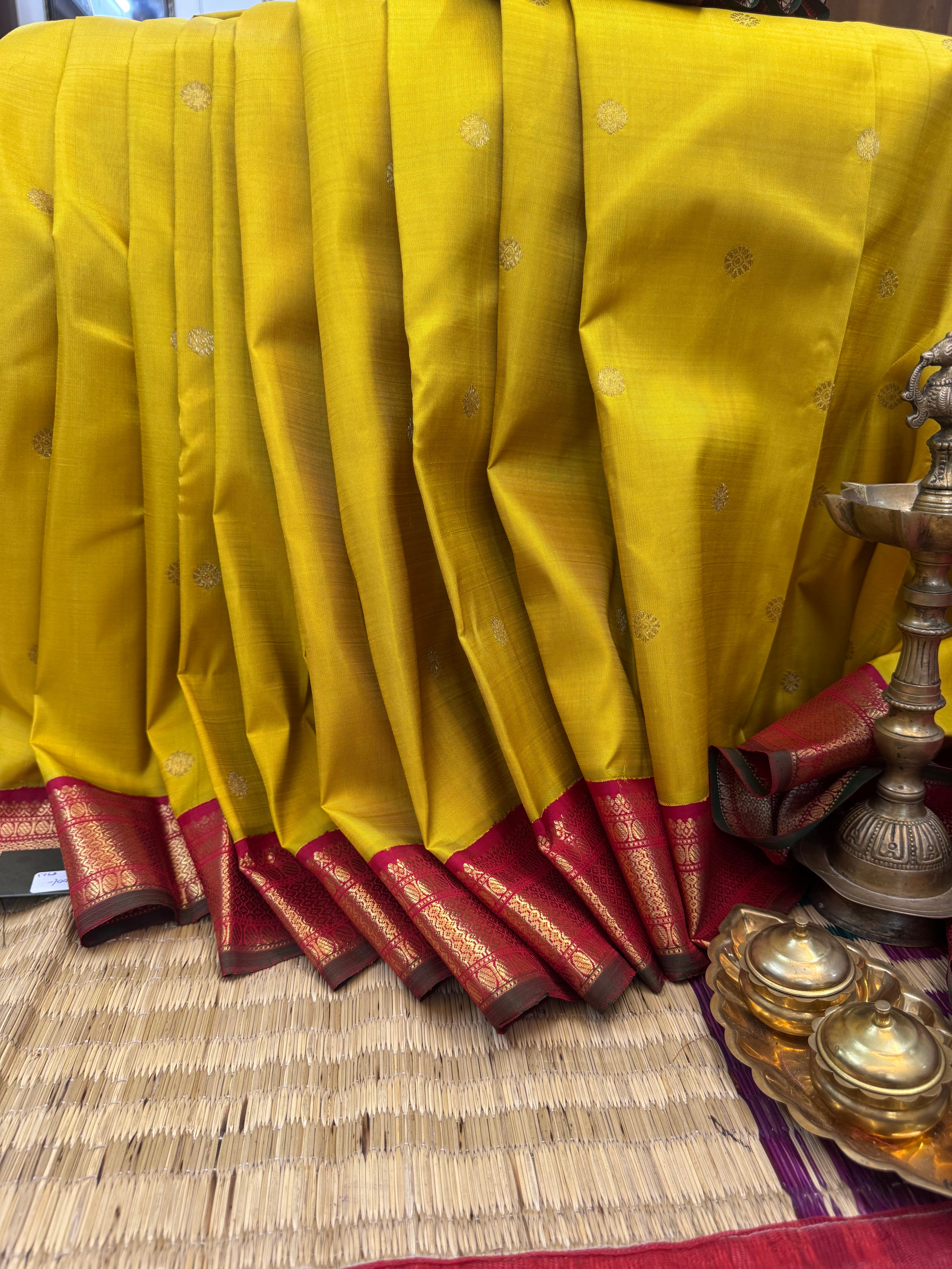SAMPANGA and RED KORVAI/KANJIPURAM SILK SAREE CLSA8923