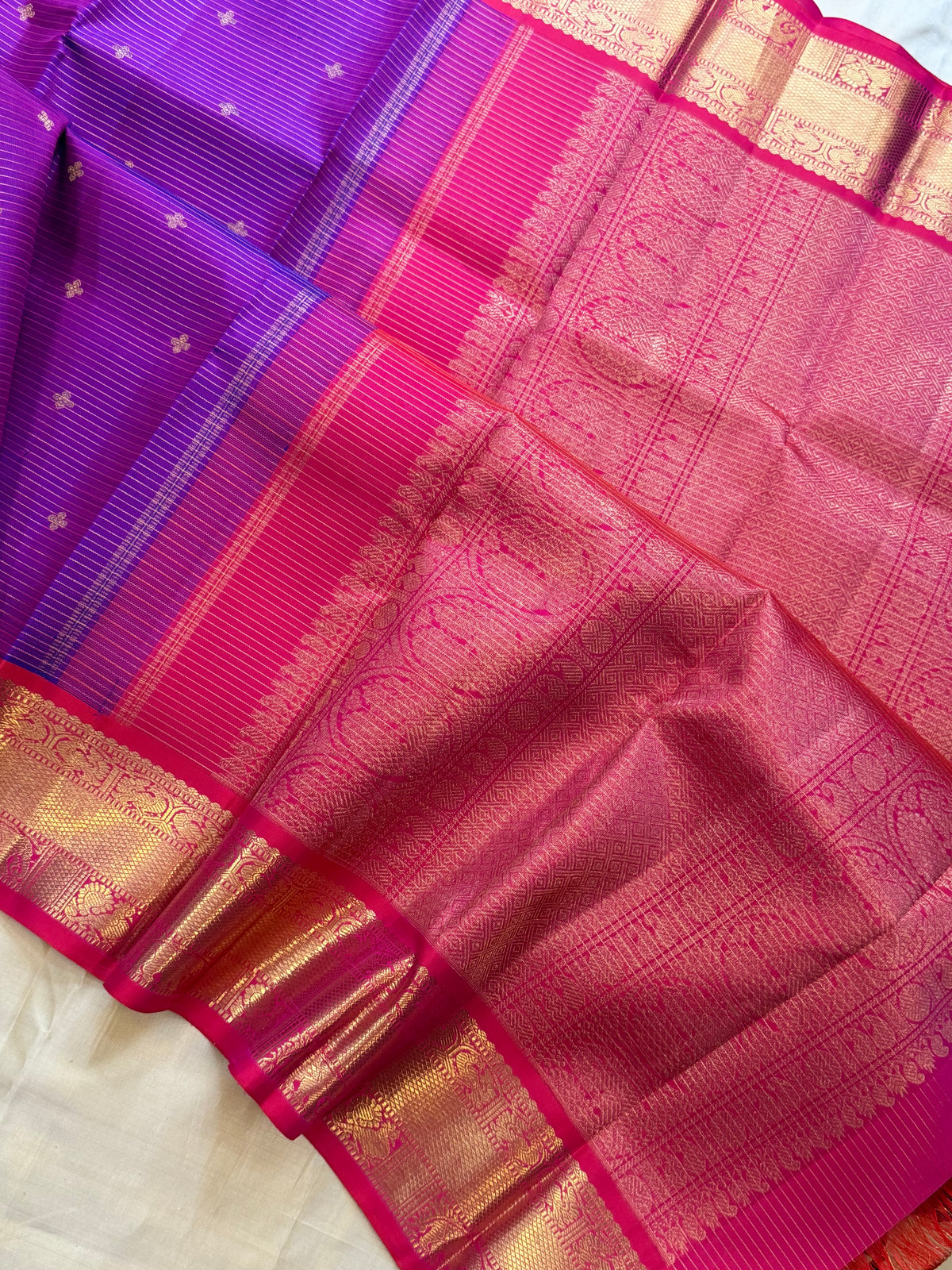 Meenakshi colour Vairaoosi / pure Zari Kanjipuram silk
