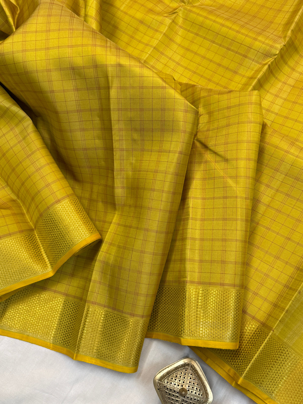 Golden thread checks and pure Zari getti border / kanjipuram silk saree clsa 11336