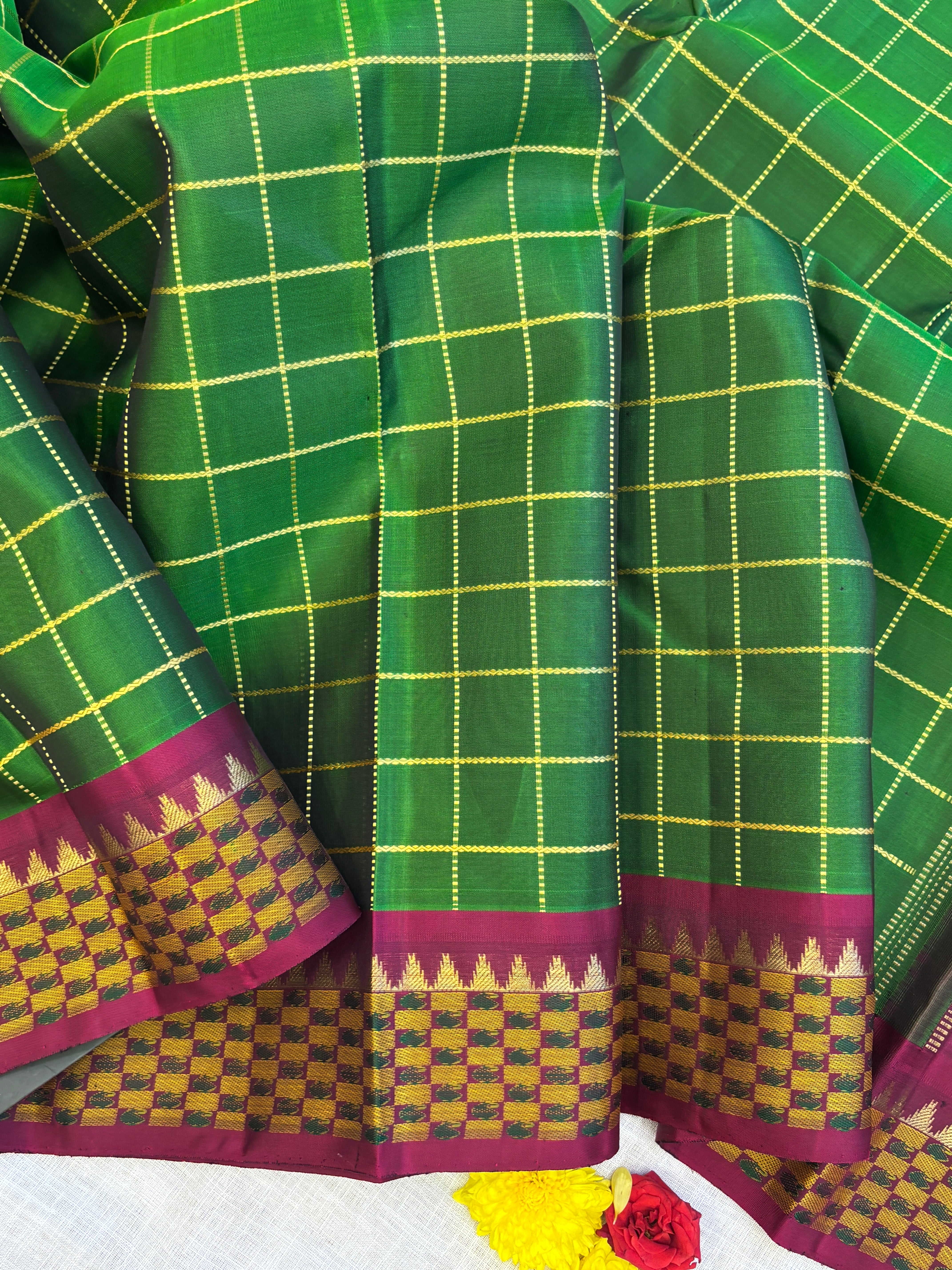 Green checks vintage border / kanjipuram silk