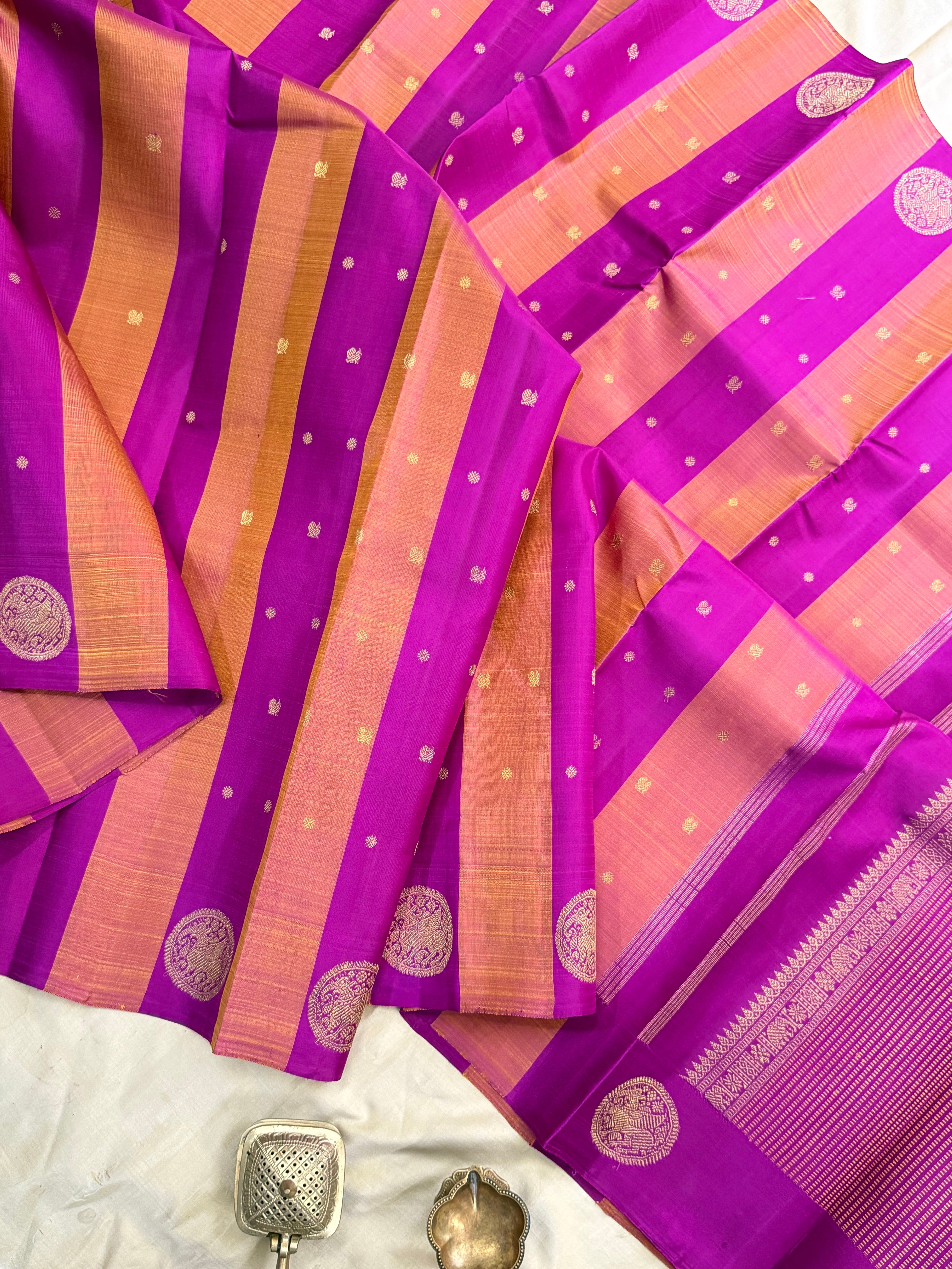 Vintage style Butta saree pure Zari Kanjipuram silk