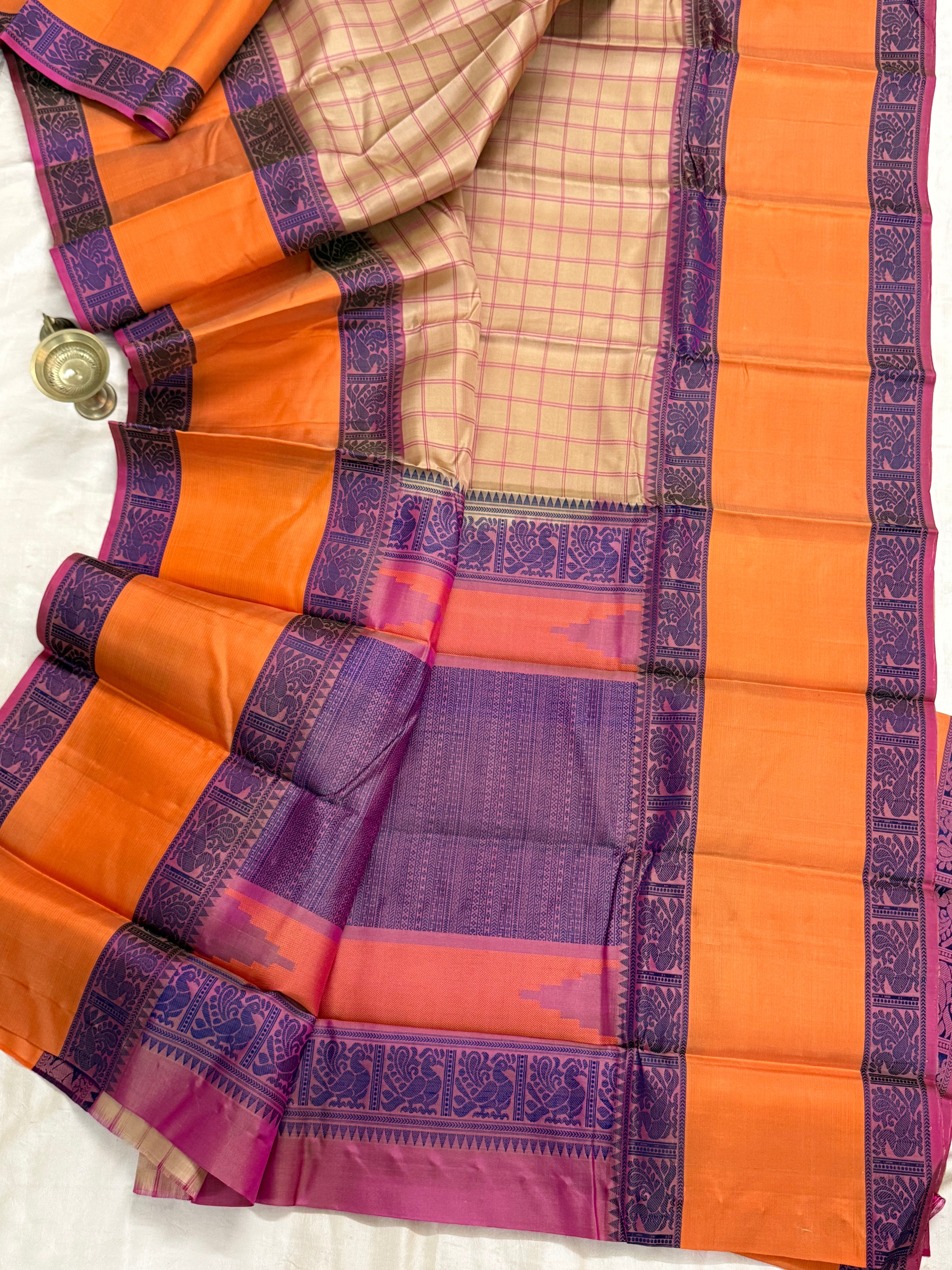 Offwhite kattam and rettapet border / Varnangal Soft Silk