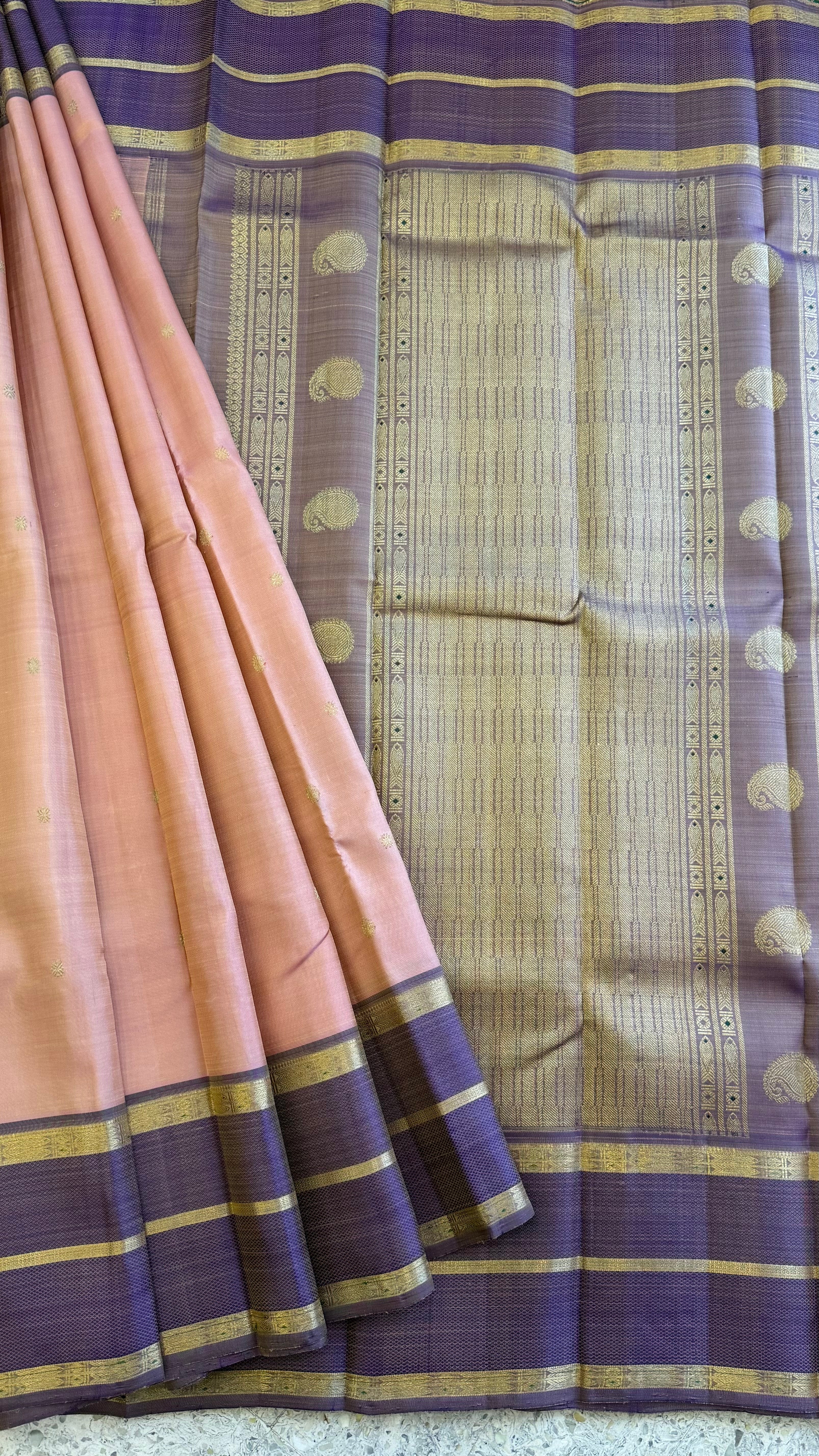 Light geva triple border / Kanchipuram silk