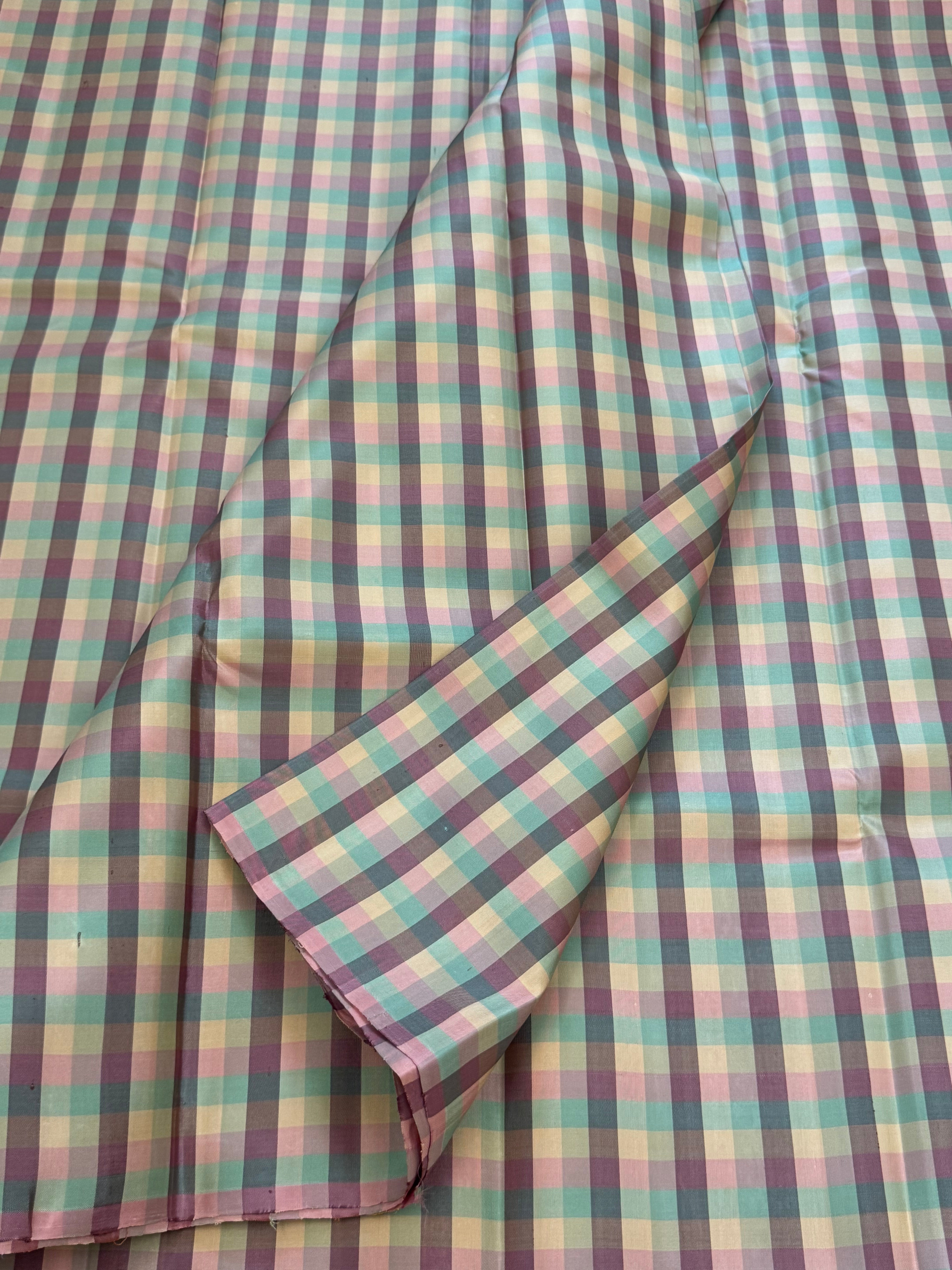 Pastel paalum pazhamum checks/ Kanjipuram blouse fabric (per metre)