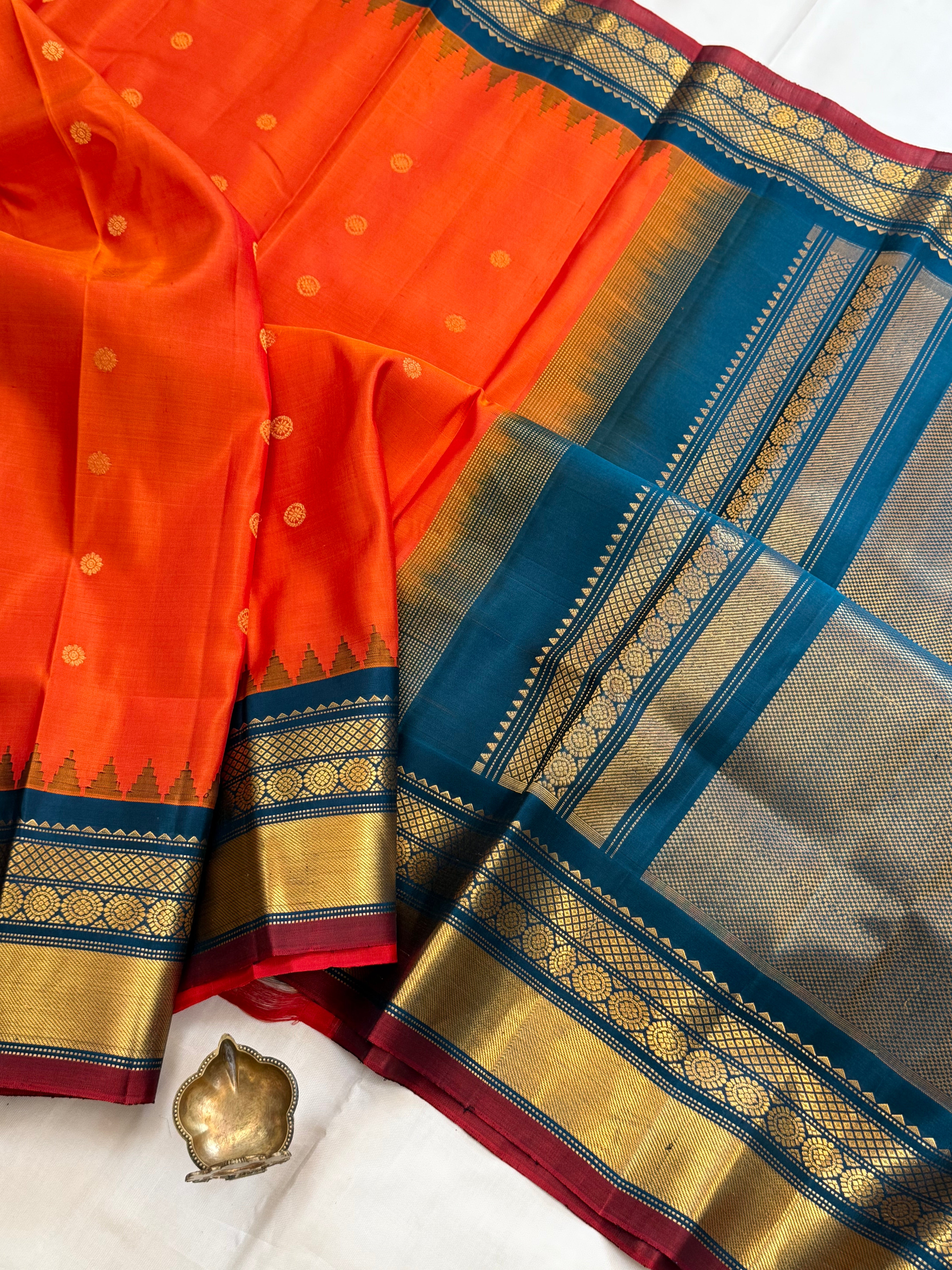 Orange body chakram Butta teal blue border/ Gadwal silk CLSA11304