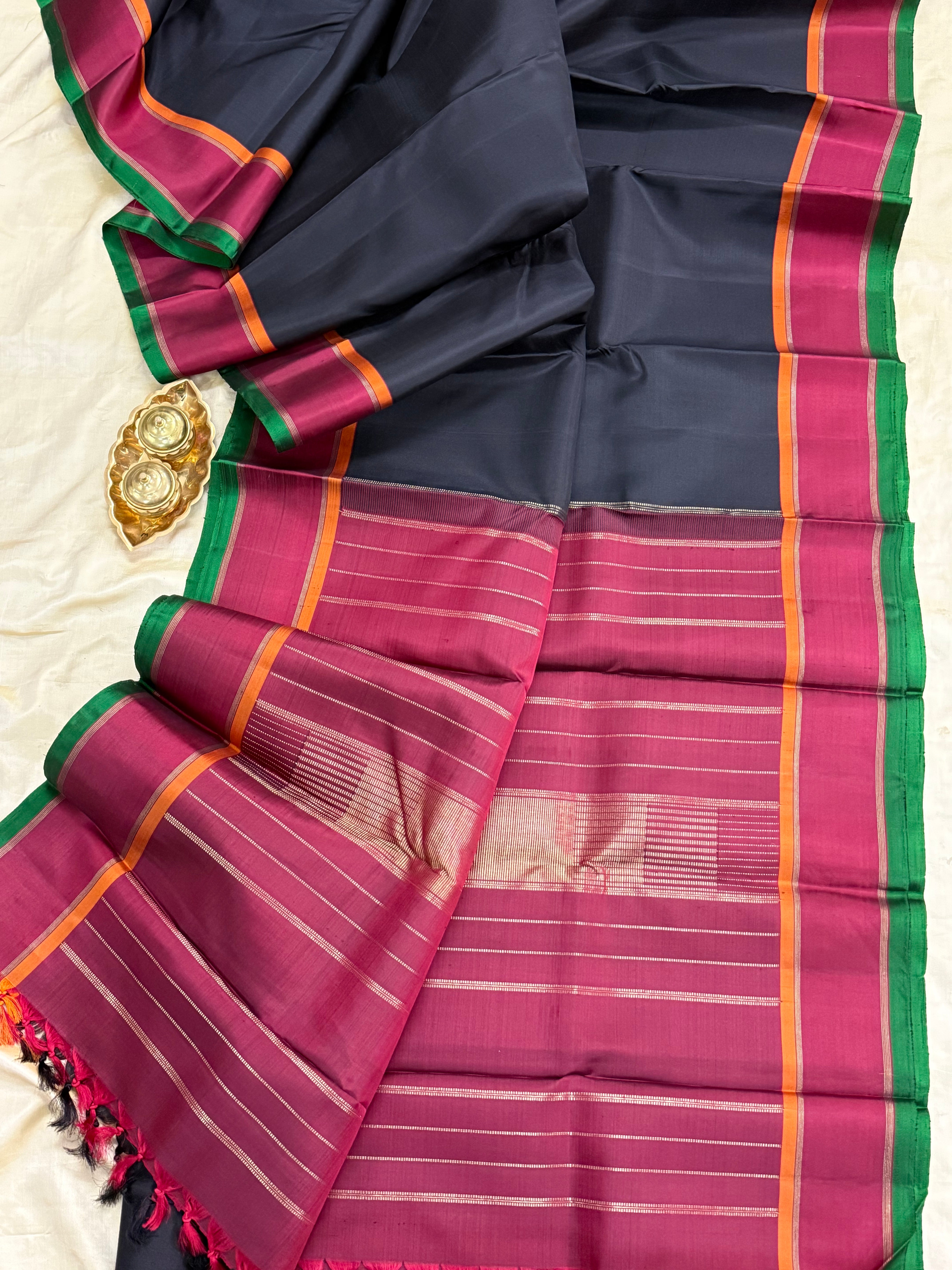 Black and Araku / Kanjipuram silk CL9467