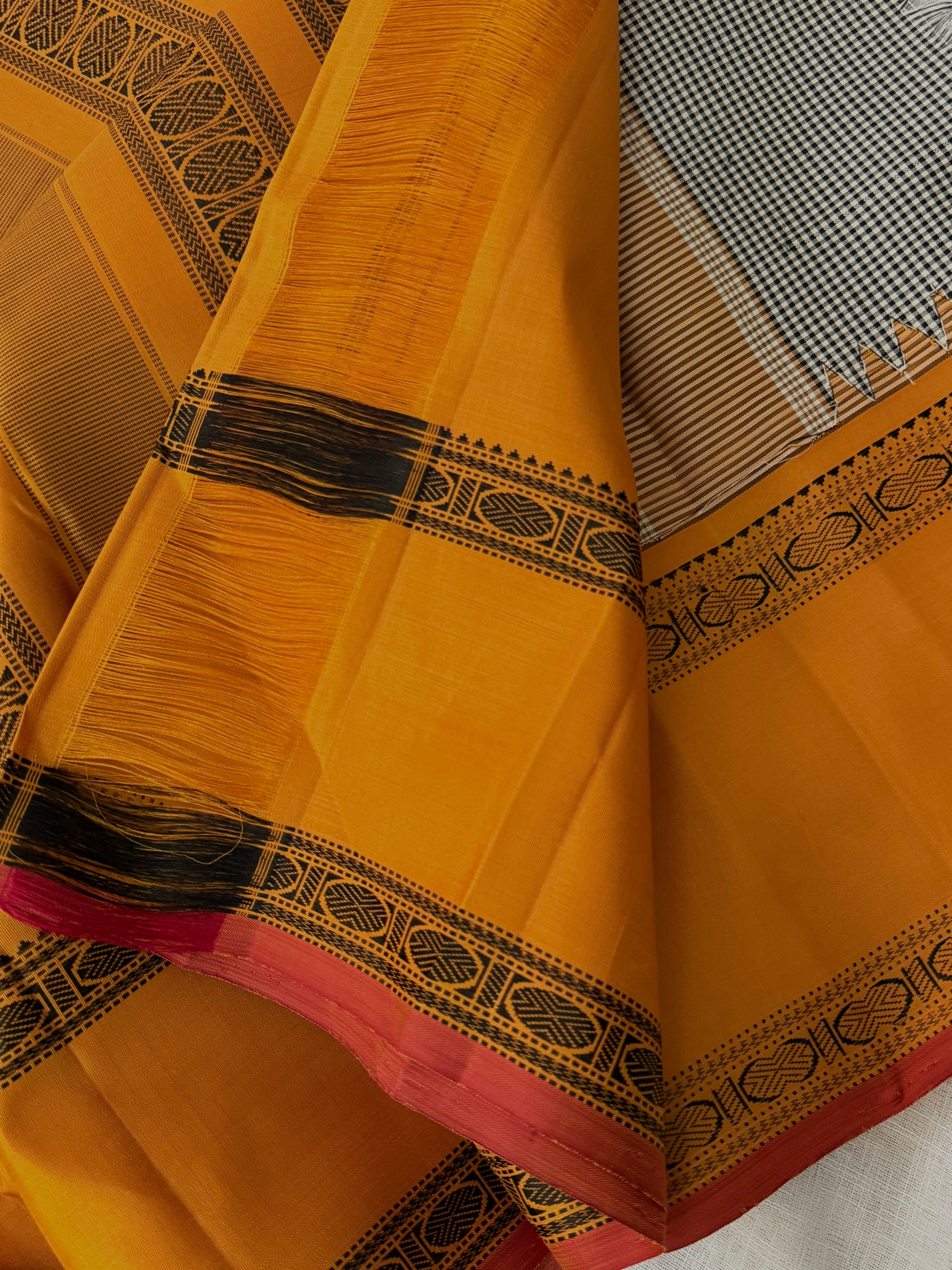 Podi kattam korvai / Arani silk
