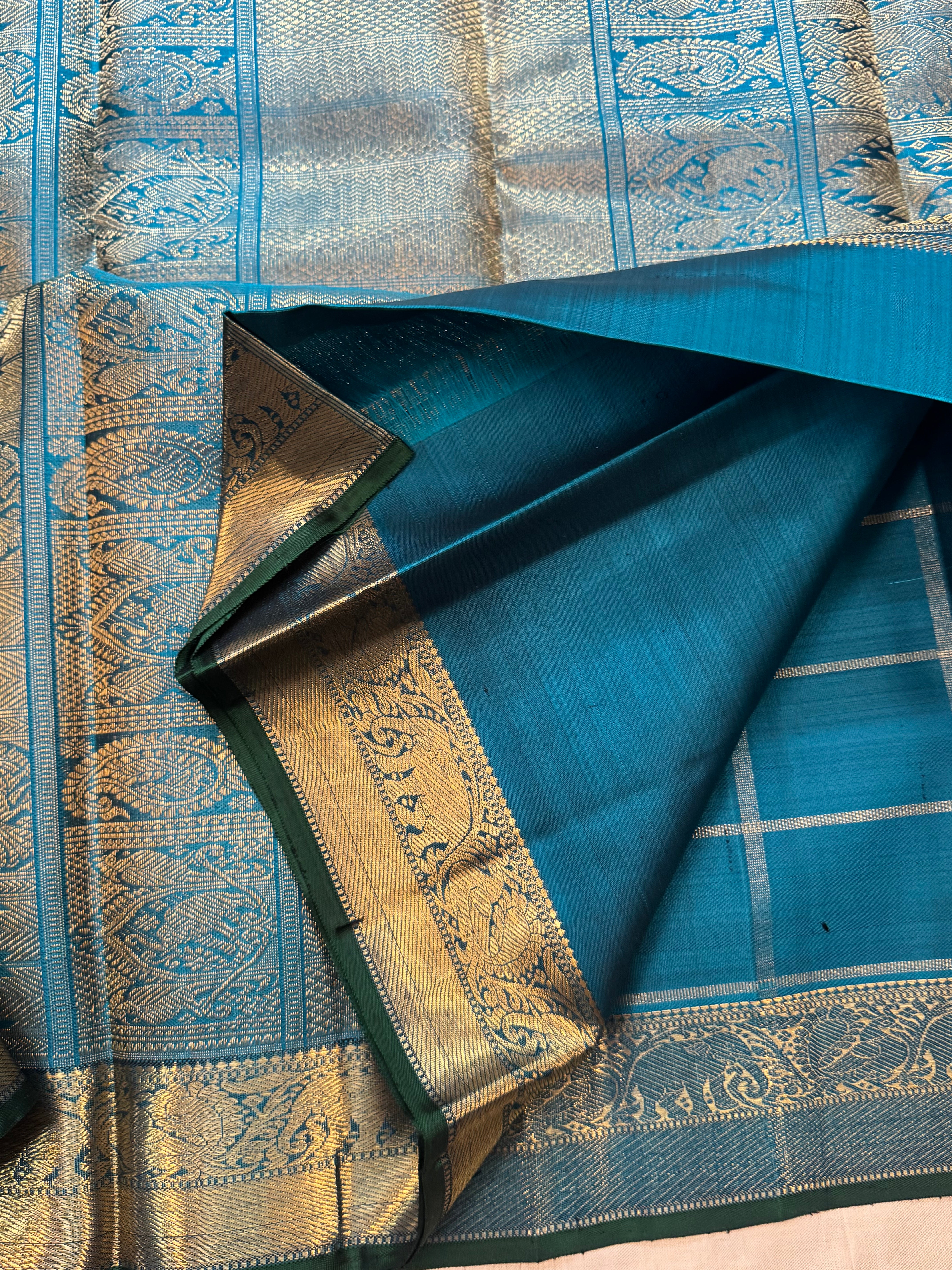 Teal kattam Butta / Bridal edit kanjipuram silk