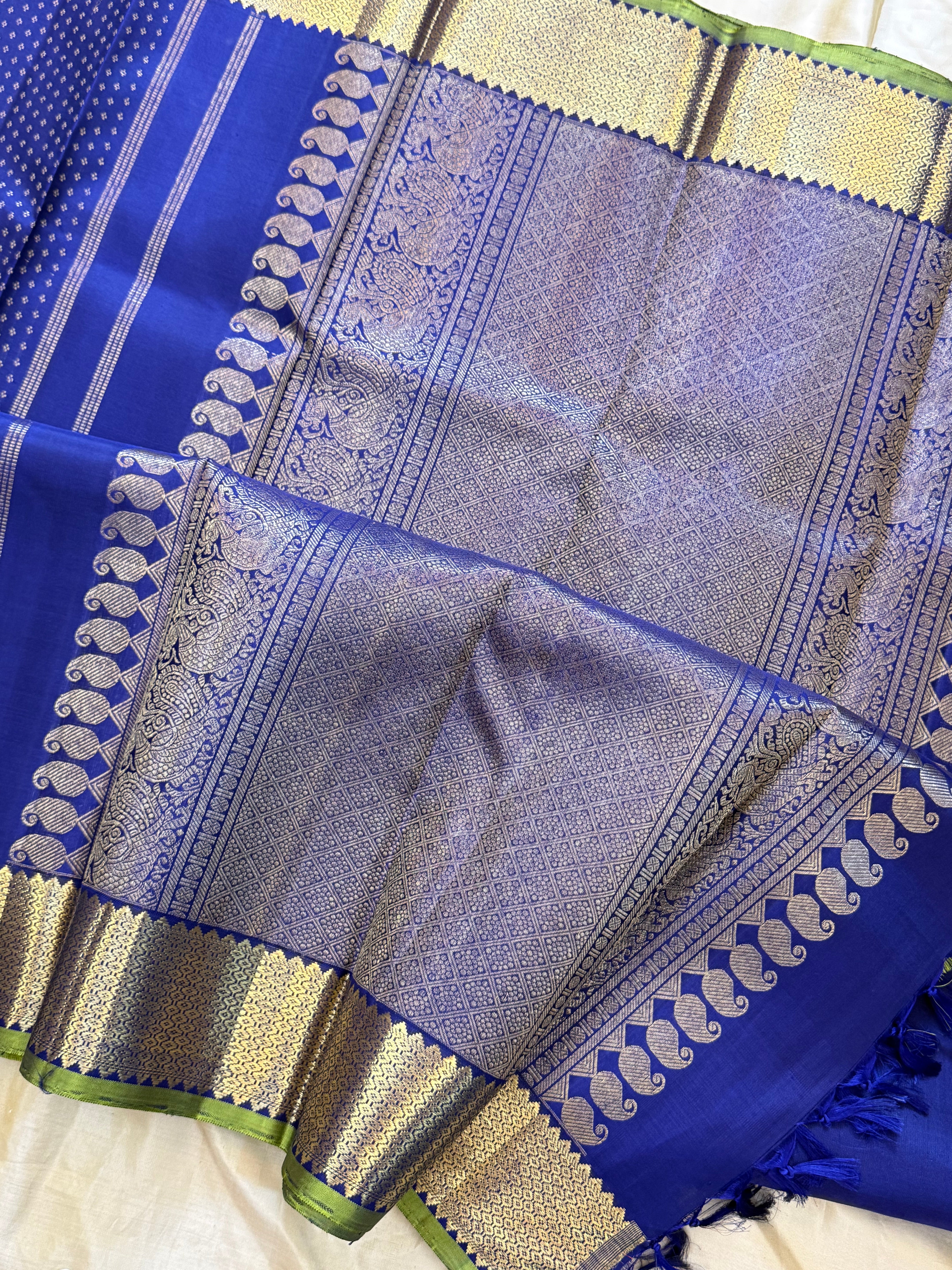 Royal blue thodar butta / Kanjipuram silk CL6152