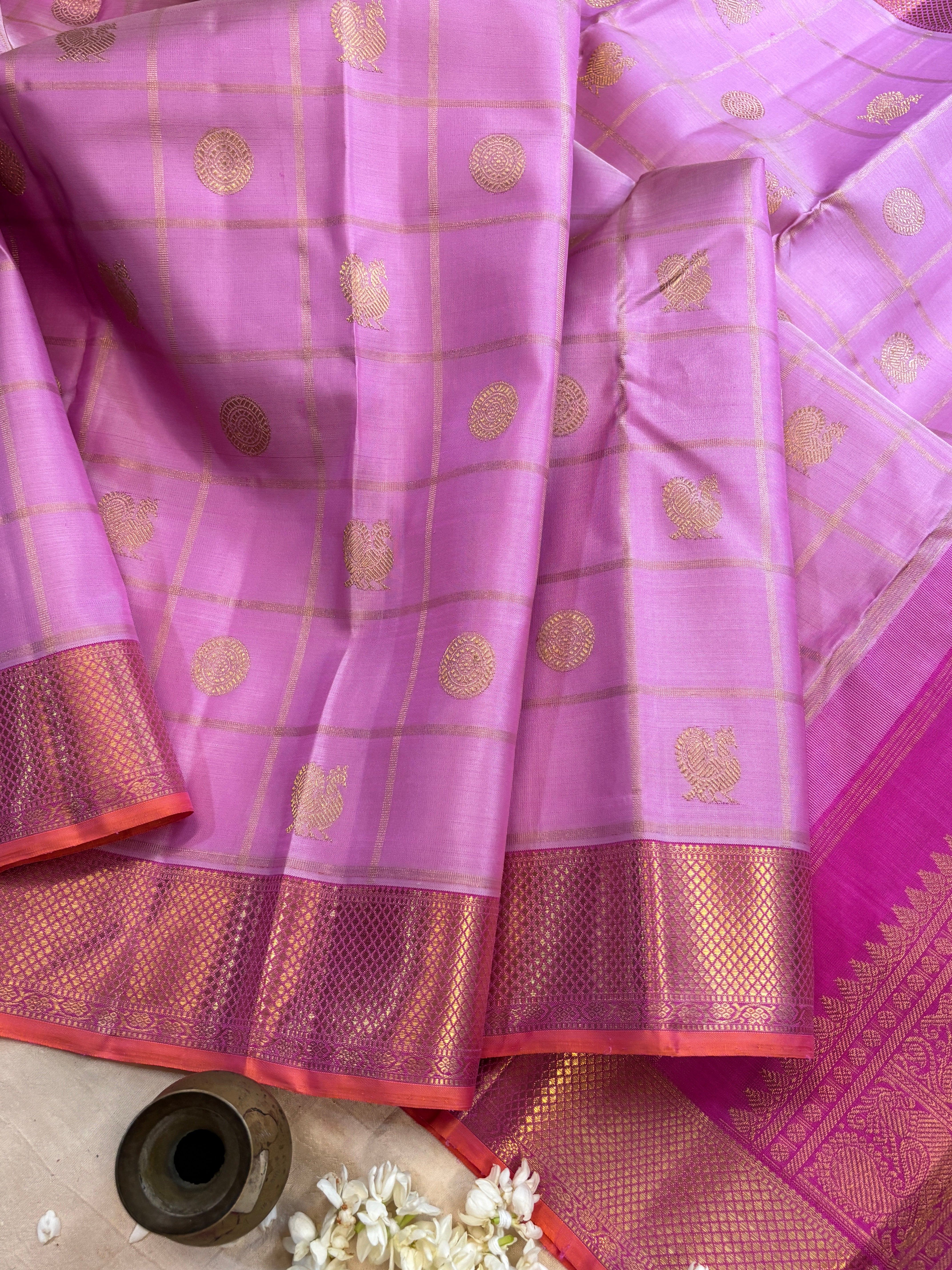 Lotus pink annam chakram butta / kanjipuram silk