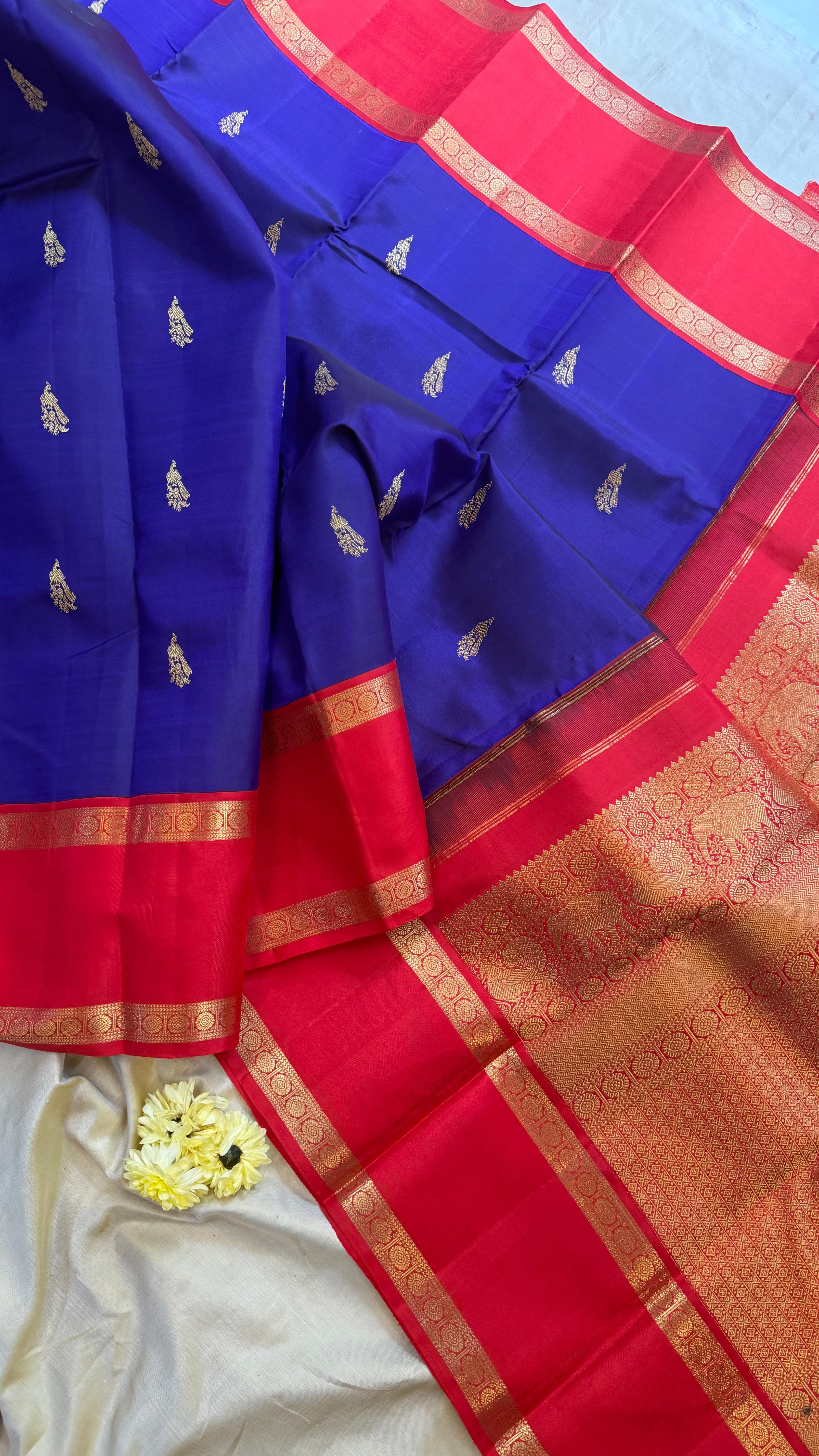 Purplish shot blue and red rettapet border kai korvai/ Kanjipuram Silk