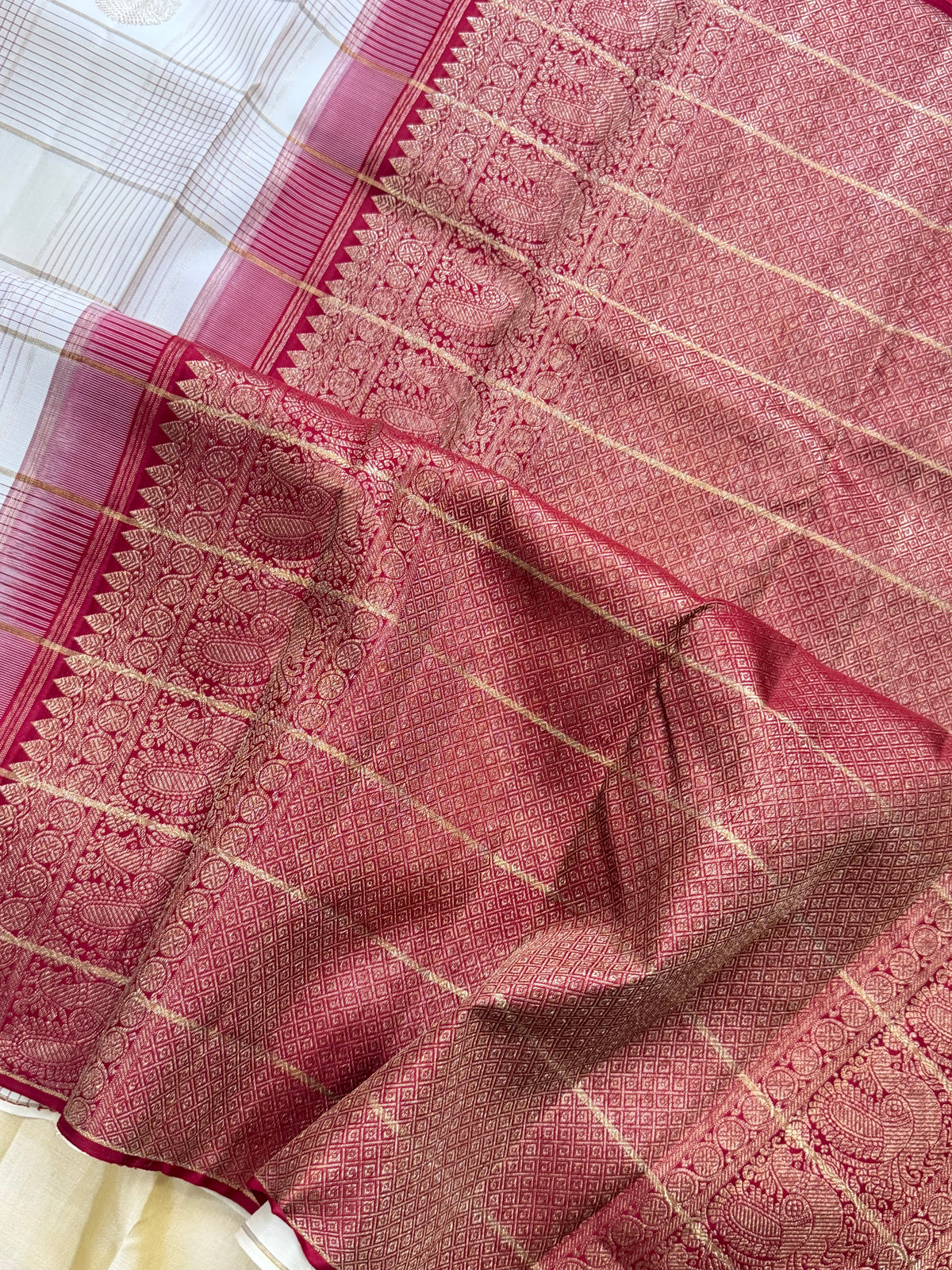Off white Kattam / Arani silk
