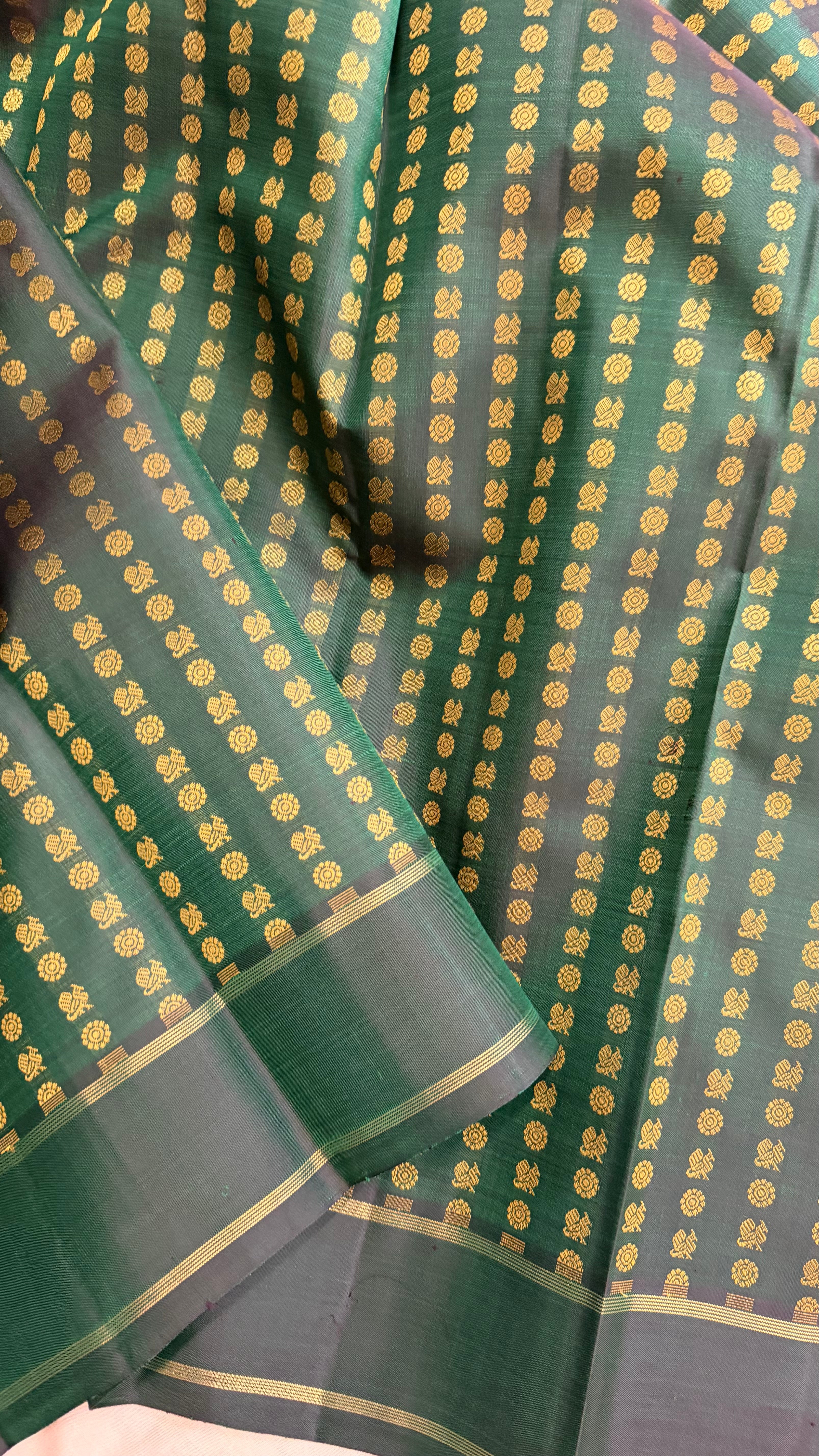 Dark green thread butta / kanjipuram silk