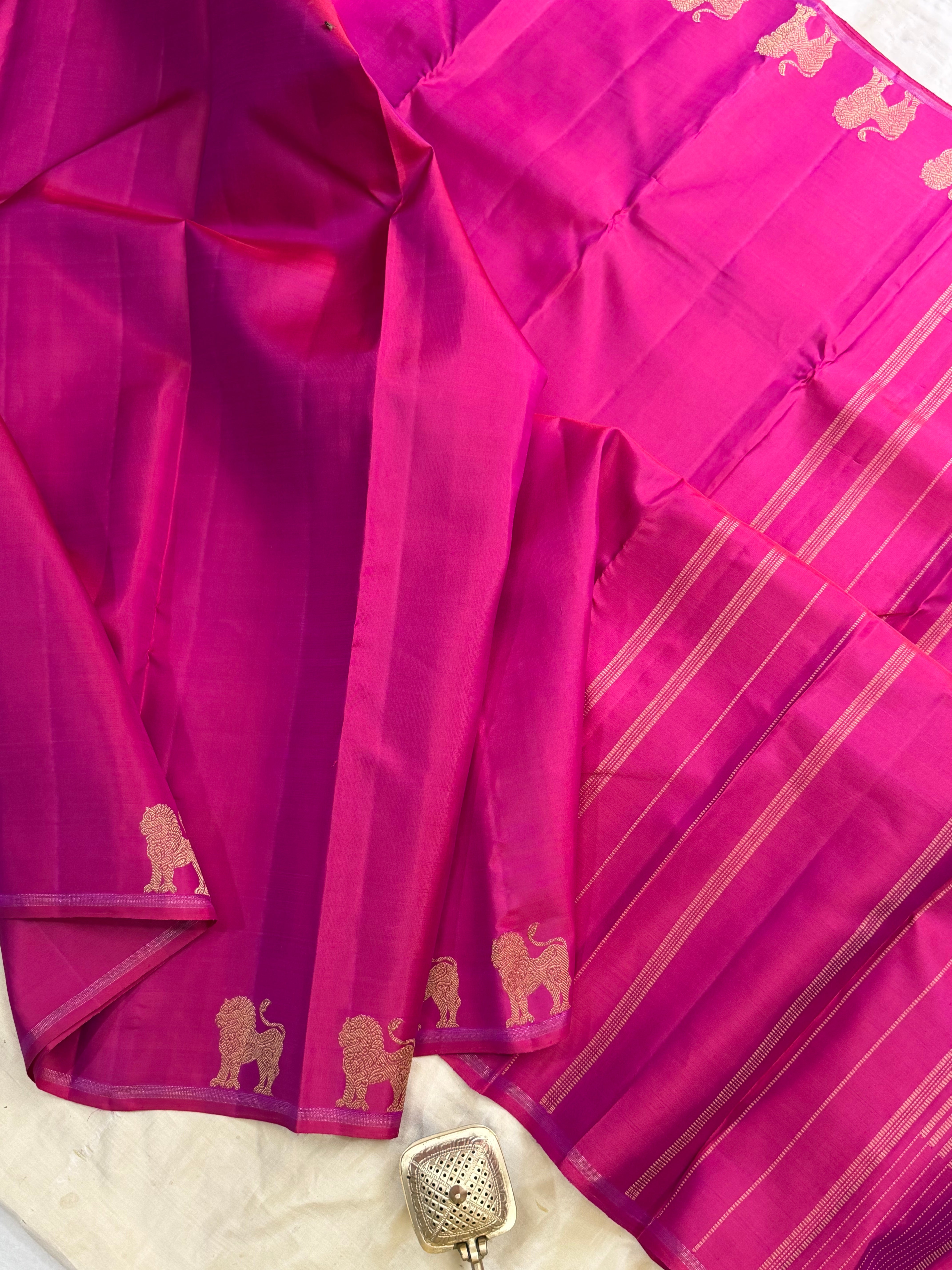 Pink Simha border / Budget friendly Kanjipuram silk sarees
