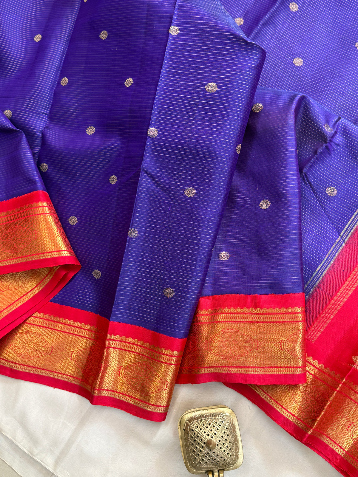 Brinjal blue - Day 3 Navarthri colour pure Zari Kanjipuram silk / blue Vairaoosi Butta clsa 949