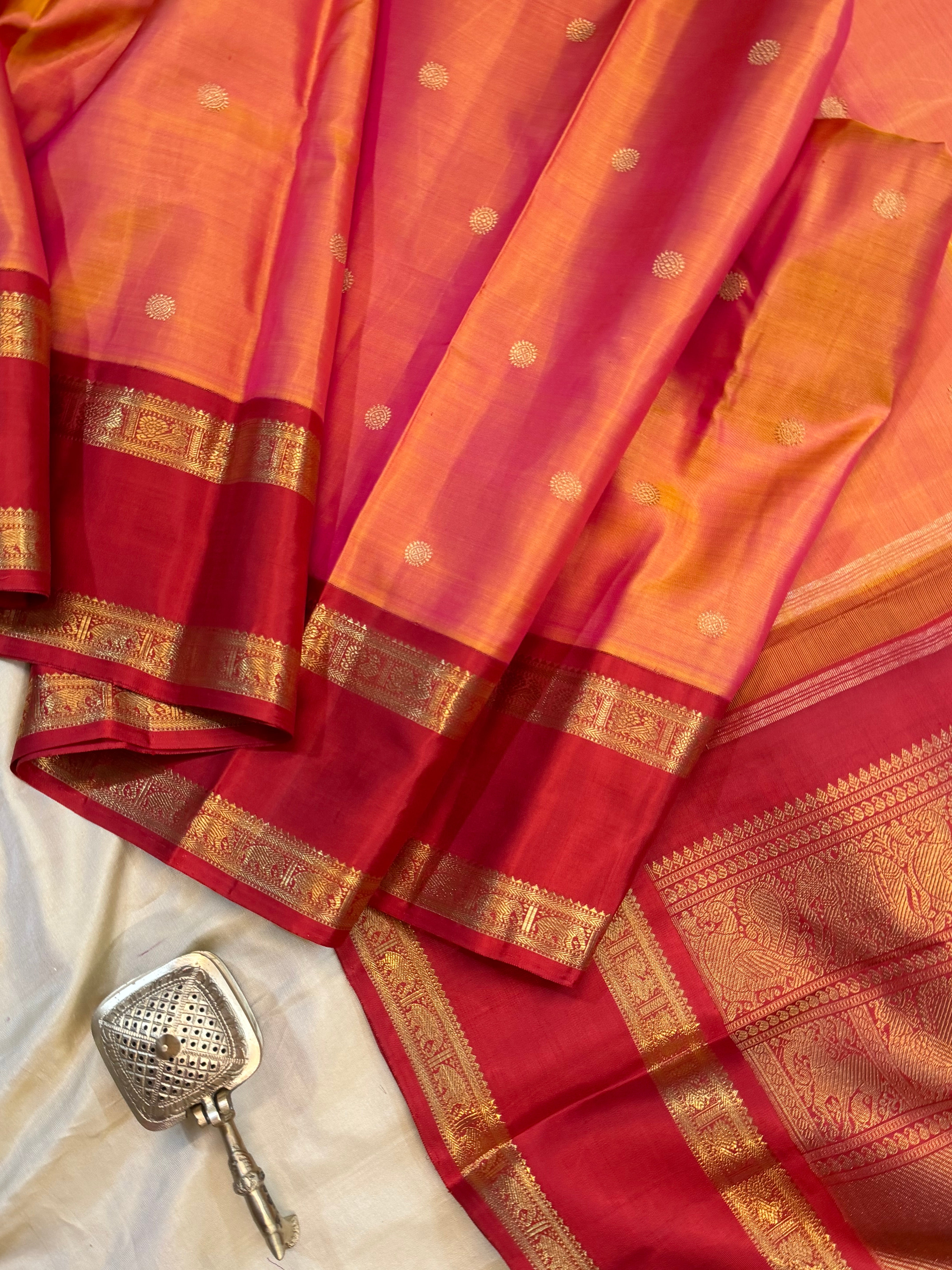 Yellow by pink kai korvai / kanjipuram silk