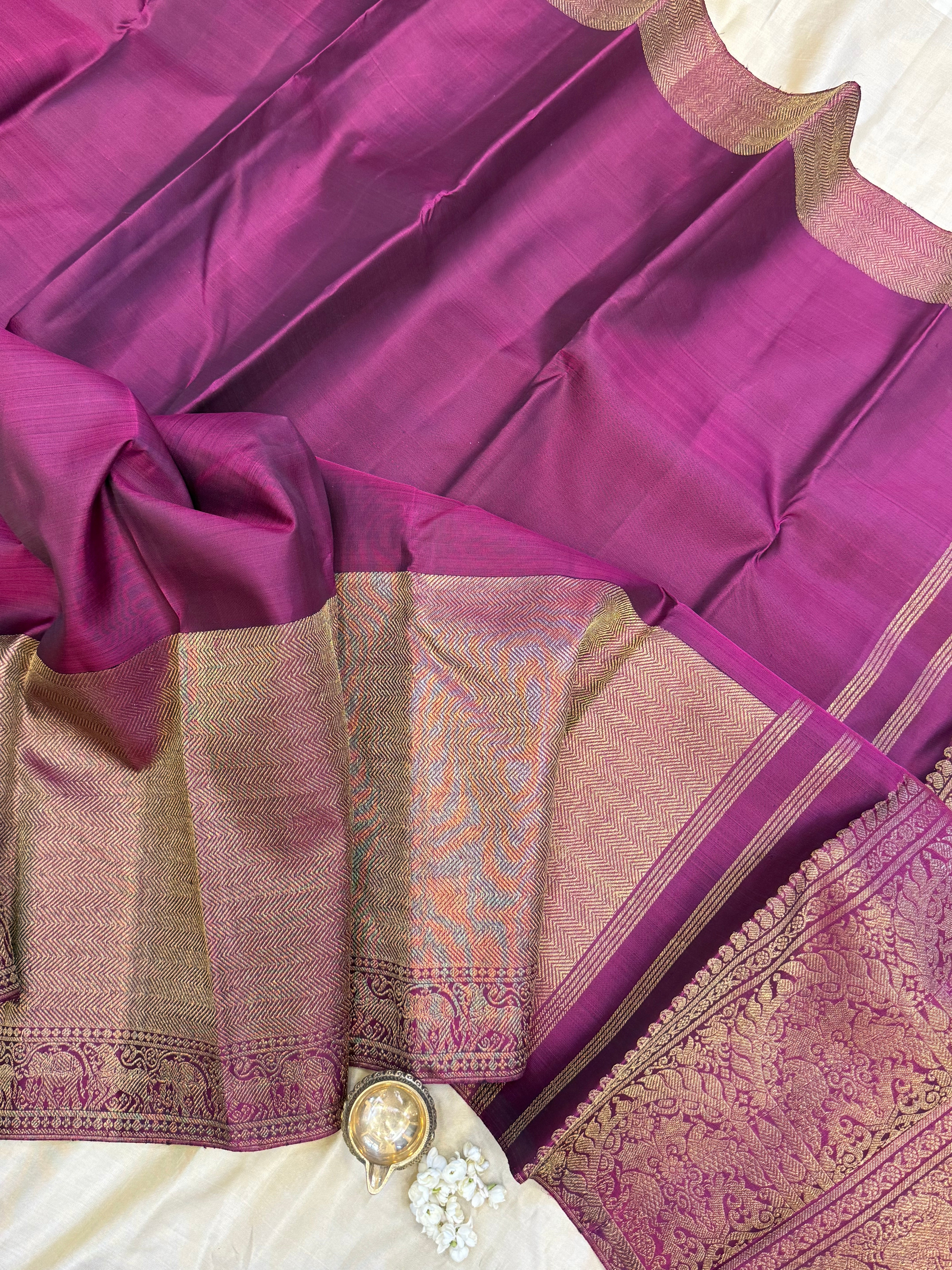Concept saree - Magenta evening and morning border / kanjipuram silk