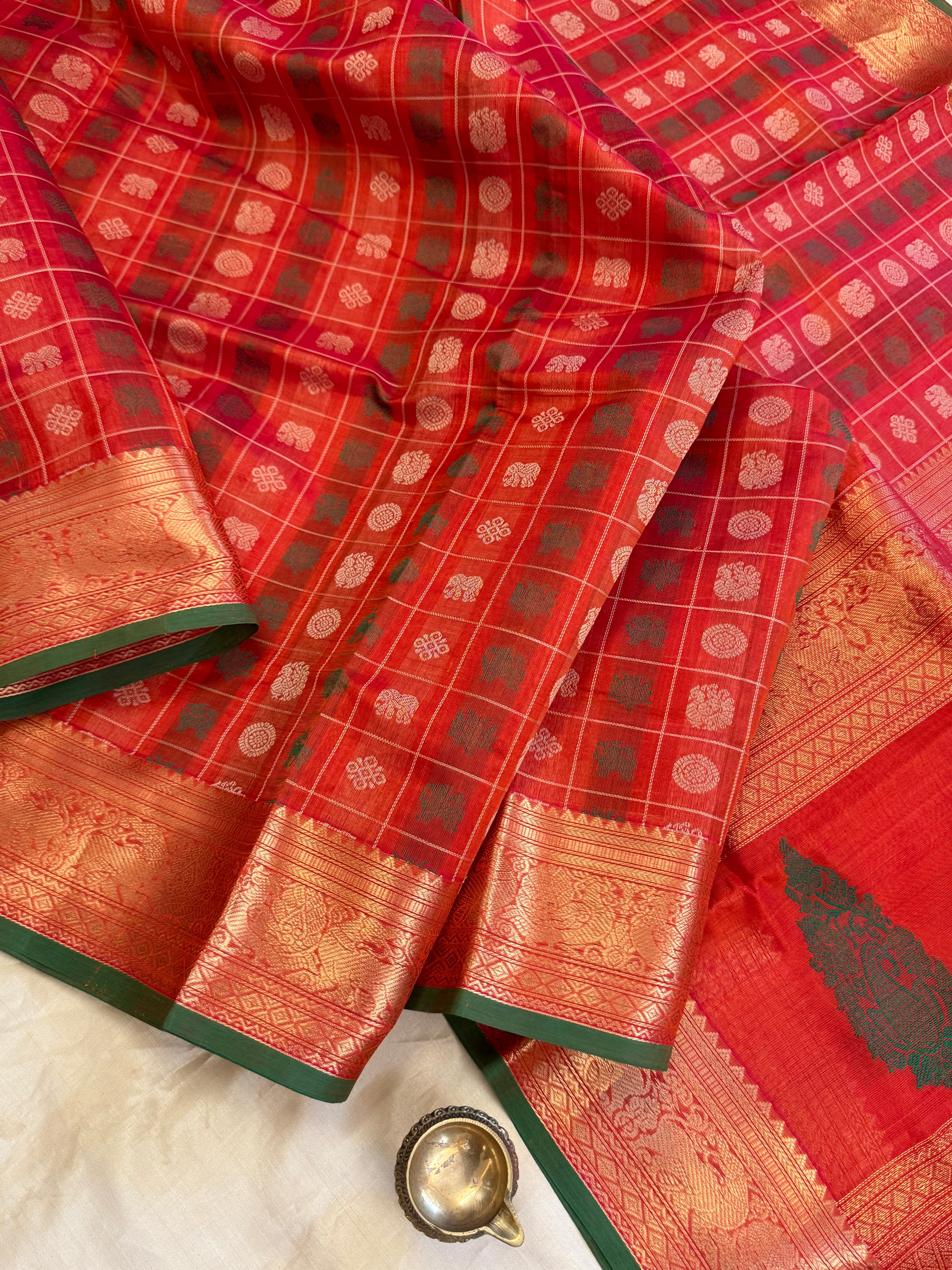 Reddish orange kattam butta / Silk Cotton