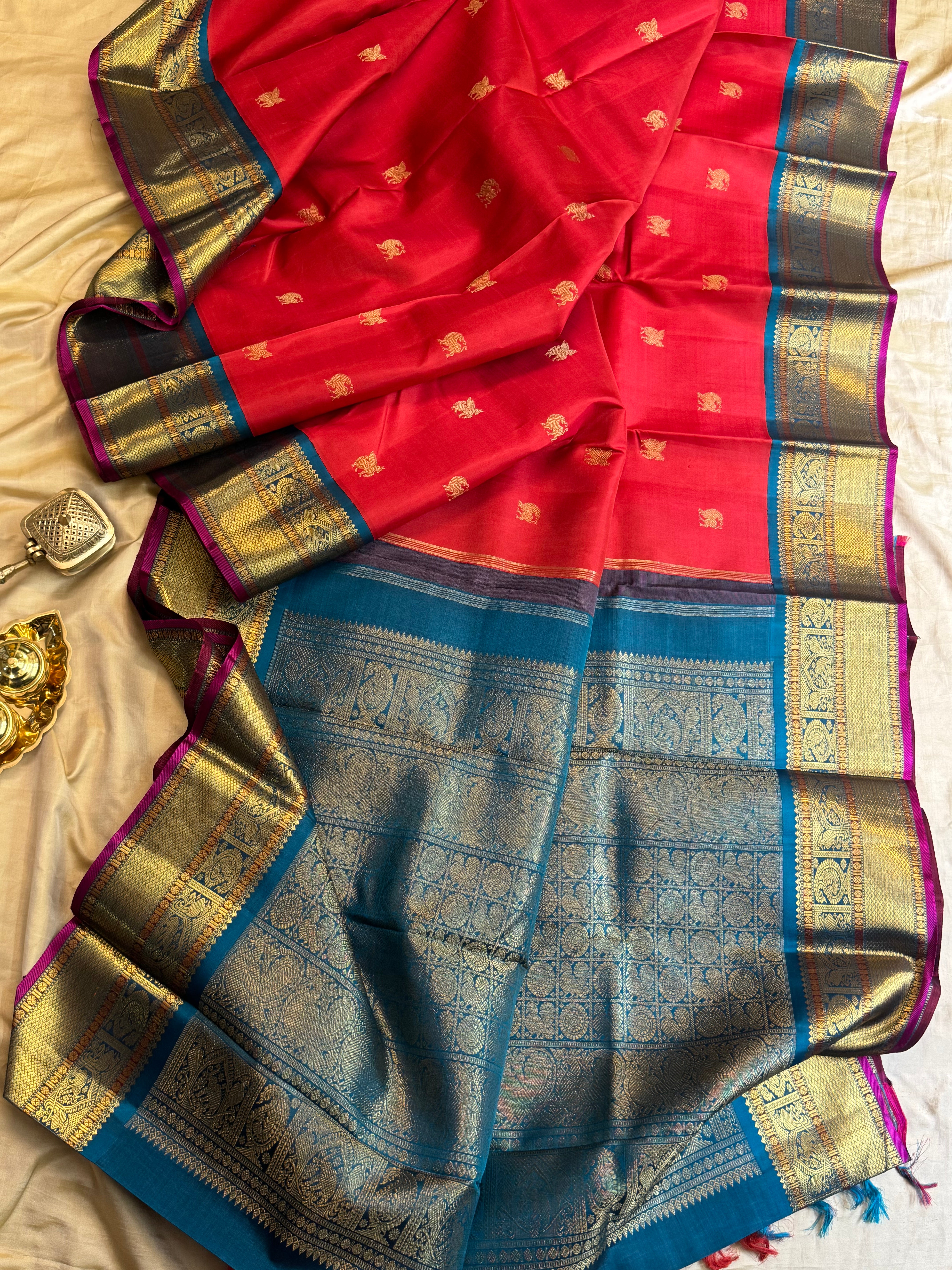 Deep rust korvai : kanjipuram silk